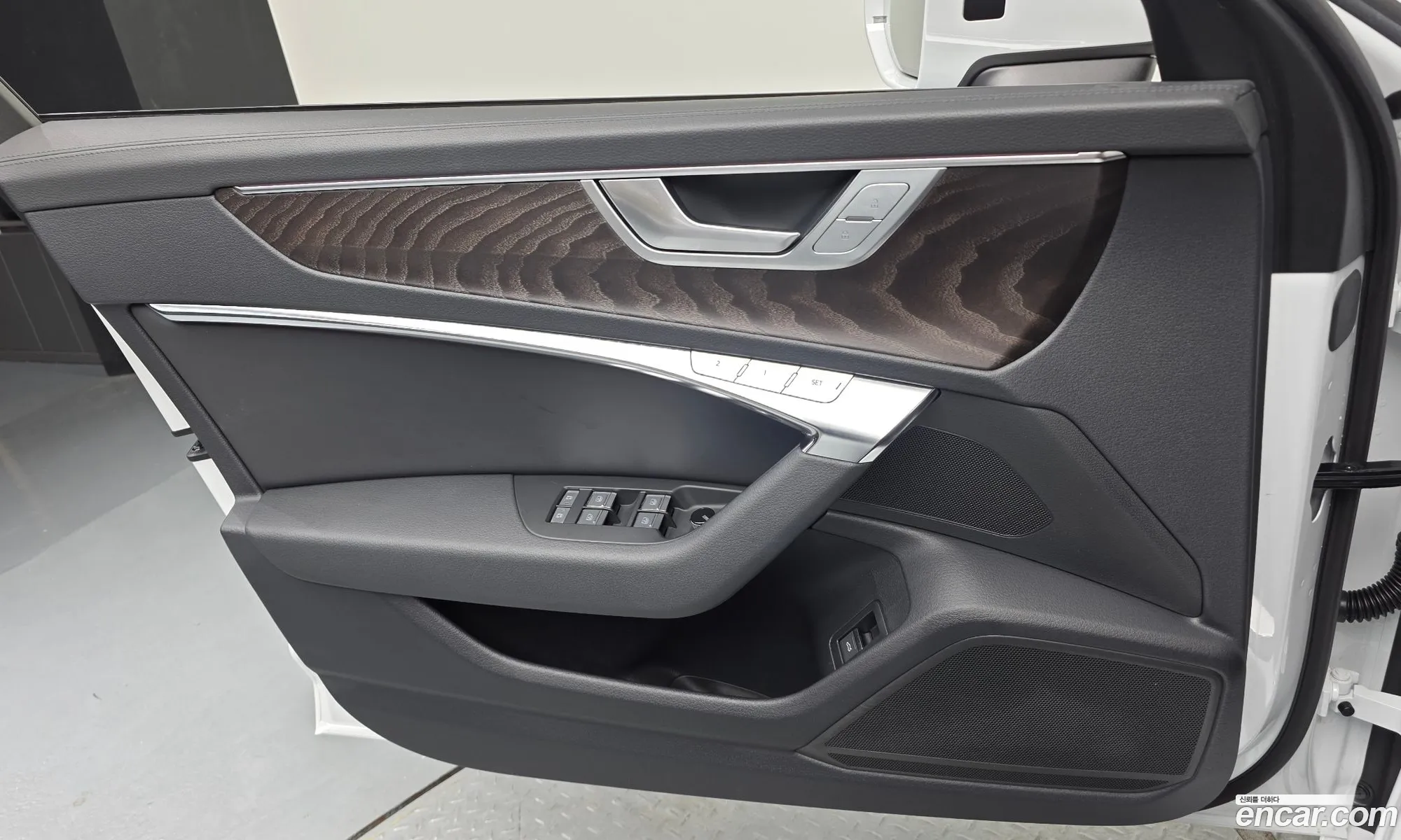 Audi A6 2023 WAUZZZF28PN063710 — 19