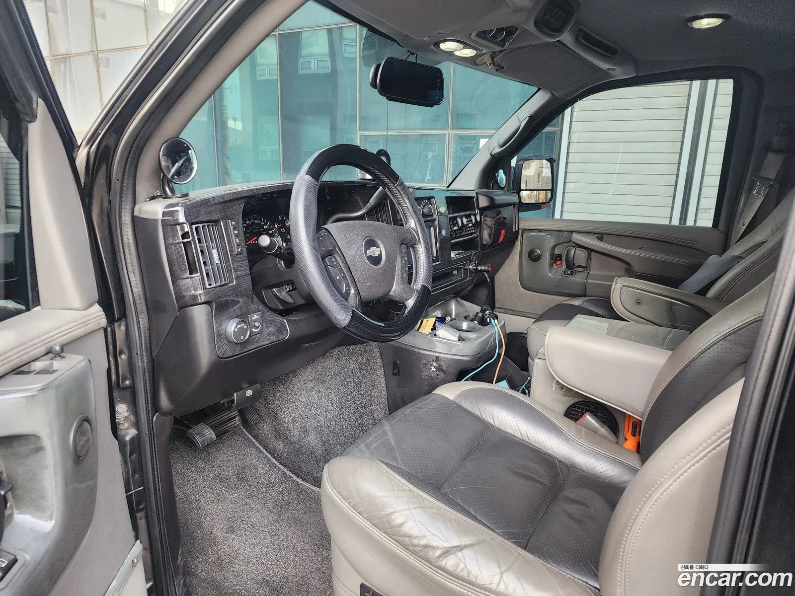 Chevrolet Express Van