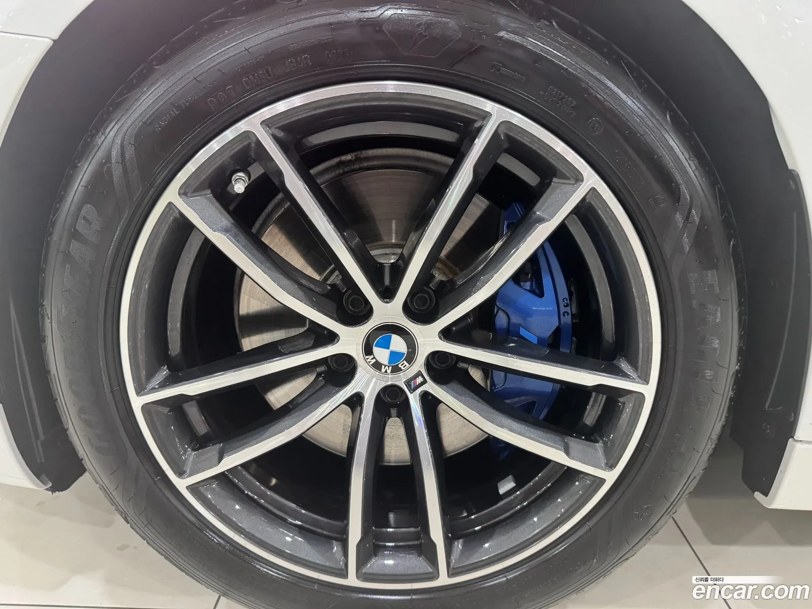 BMW 5 Series 2023 — 13
