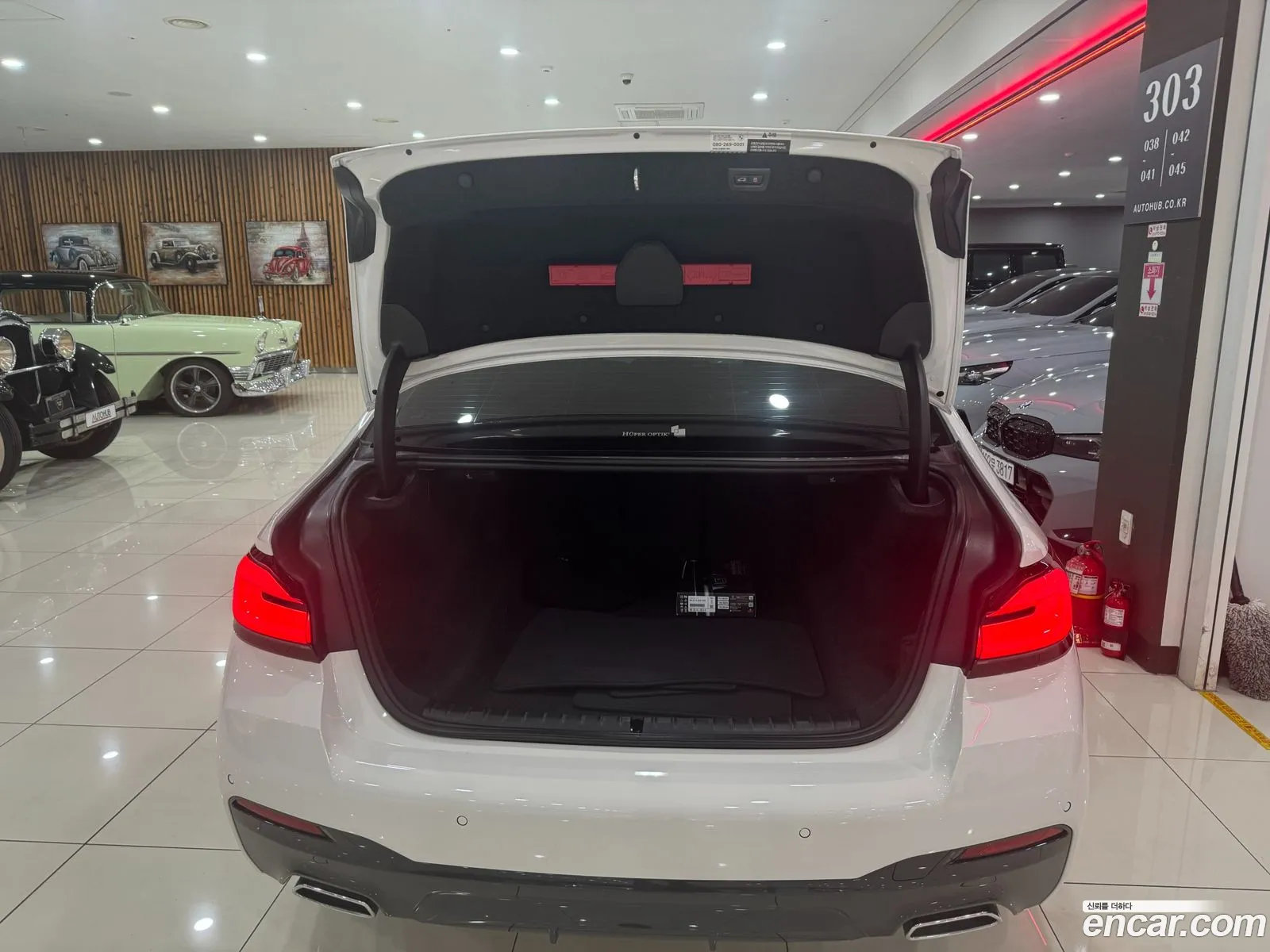 BMW 5 Series 2023 — 14