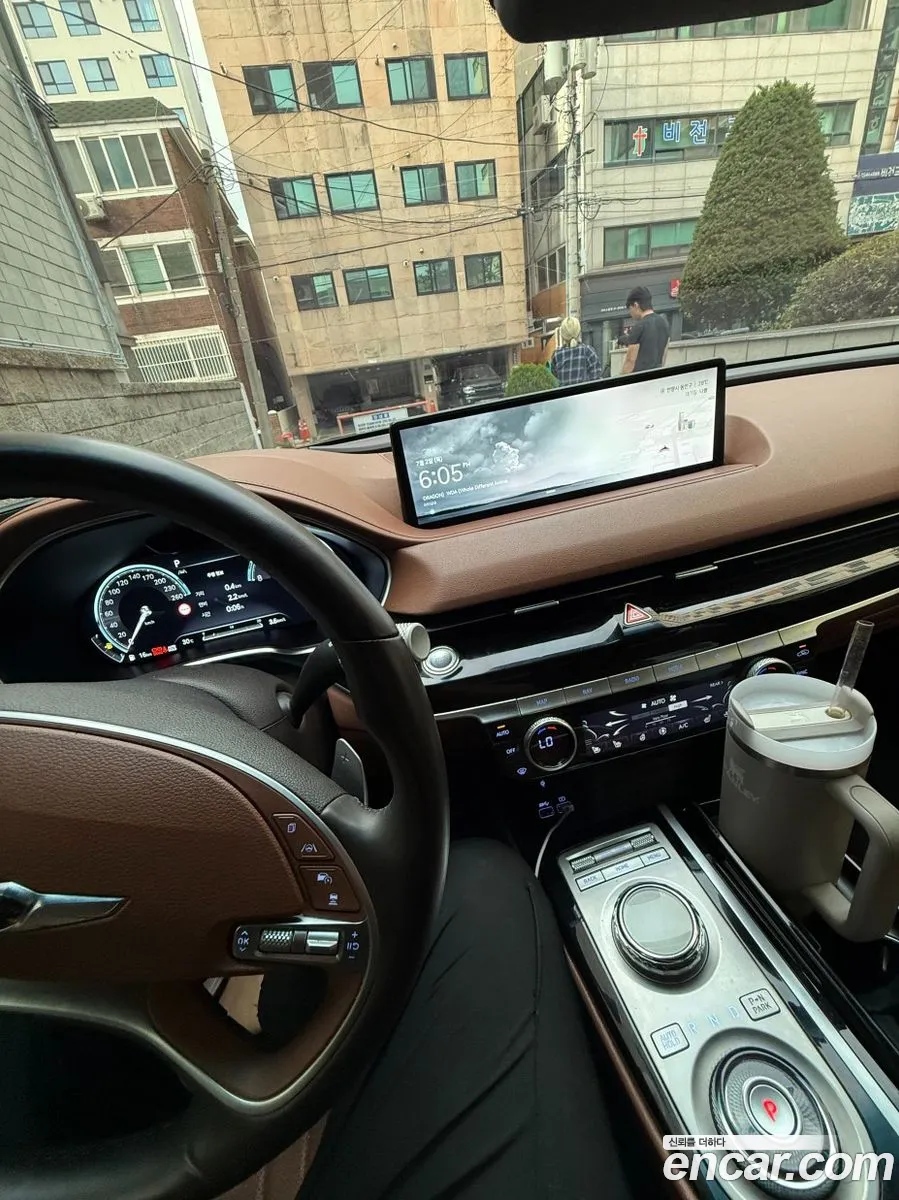 Genesis G80 2023 — 2