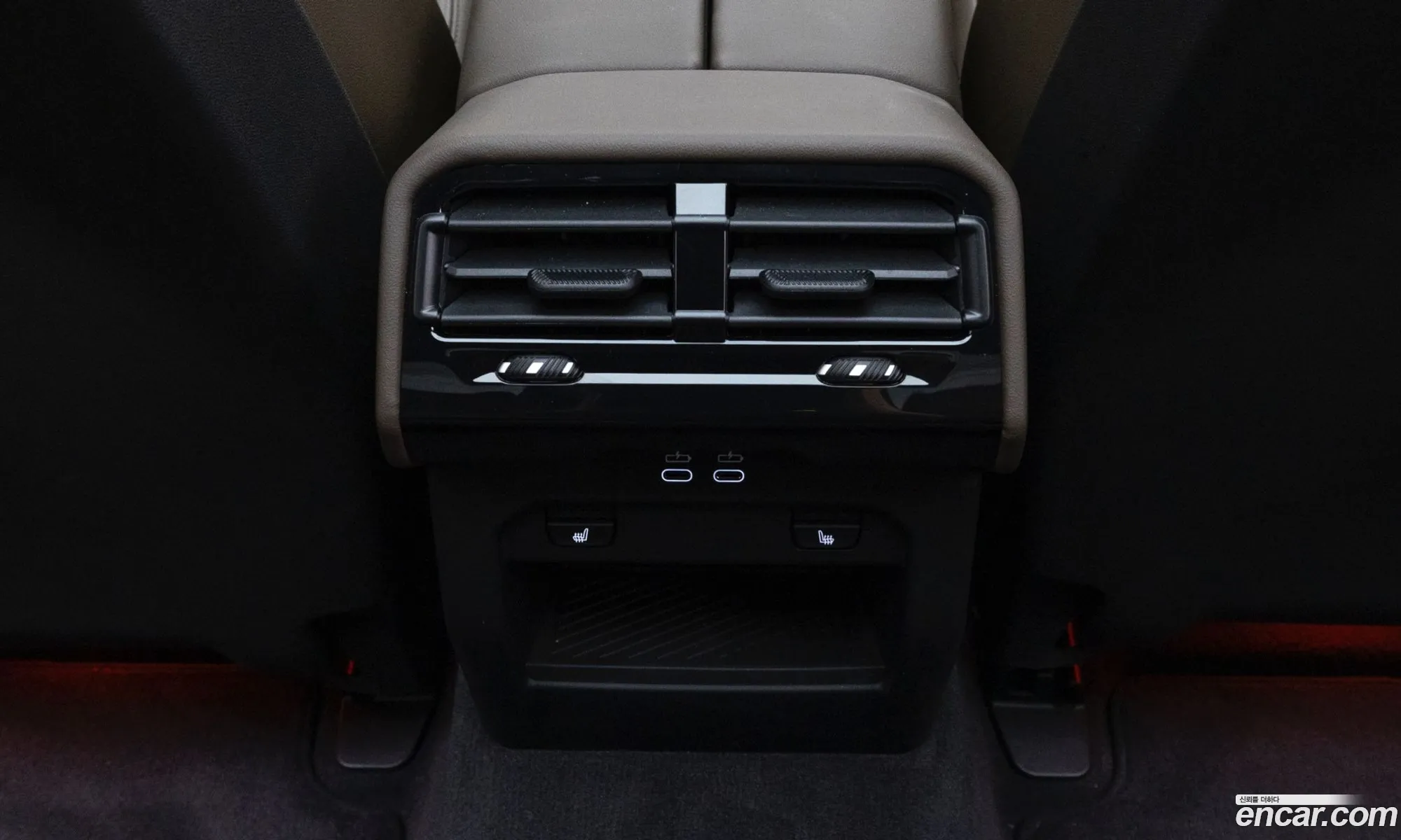 BMW 5 Series 2025 — 16