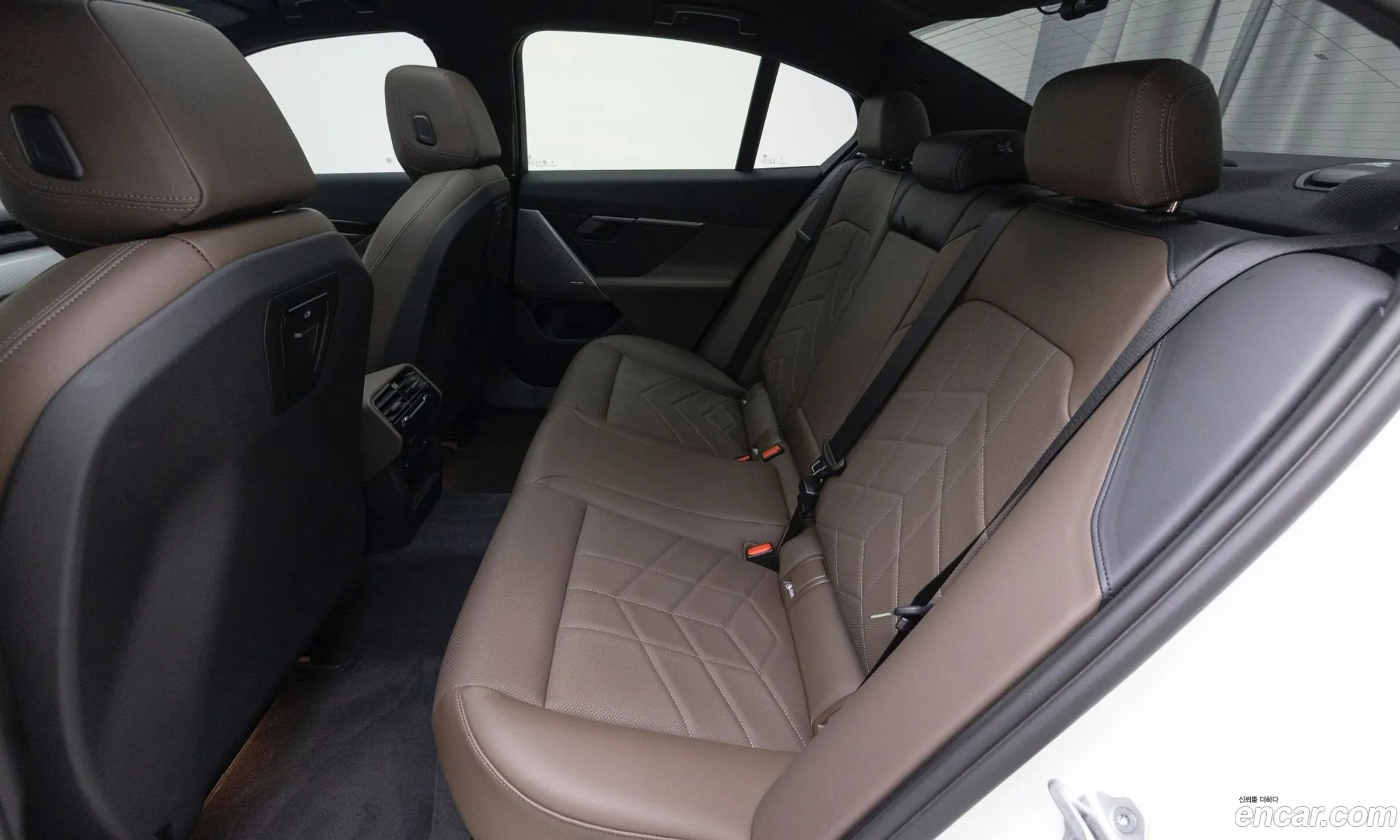 BMW 5 Series 2025 — 10