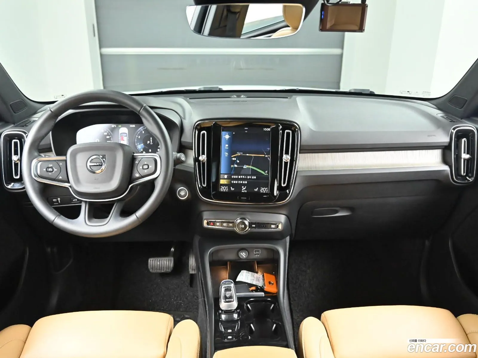 Volvo XC40 2020 — 8