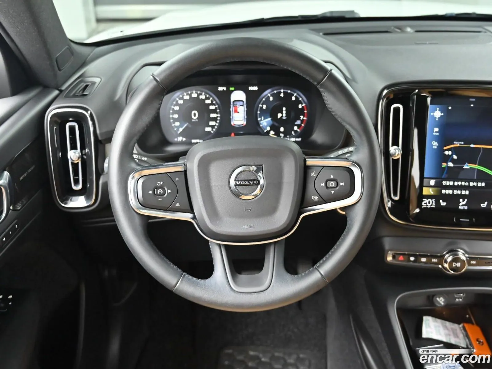 Volvo XC40 2020 — 6
