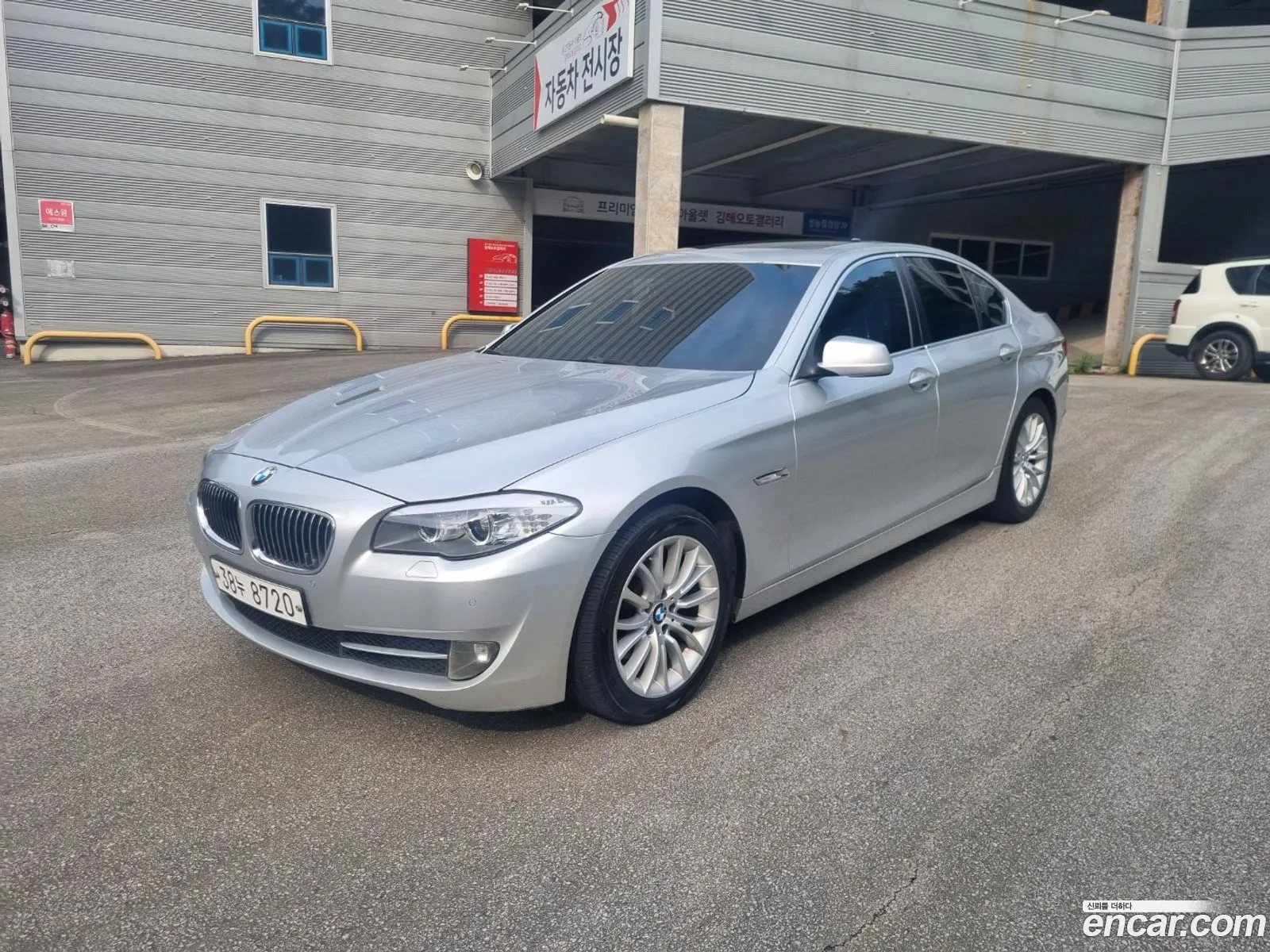 BMW 5 Series 2012 — 20