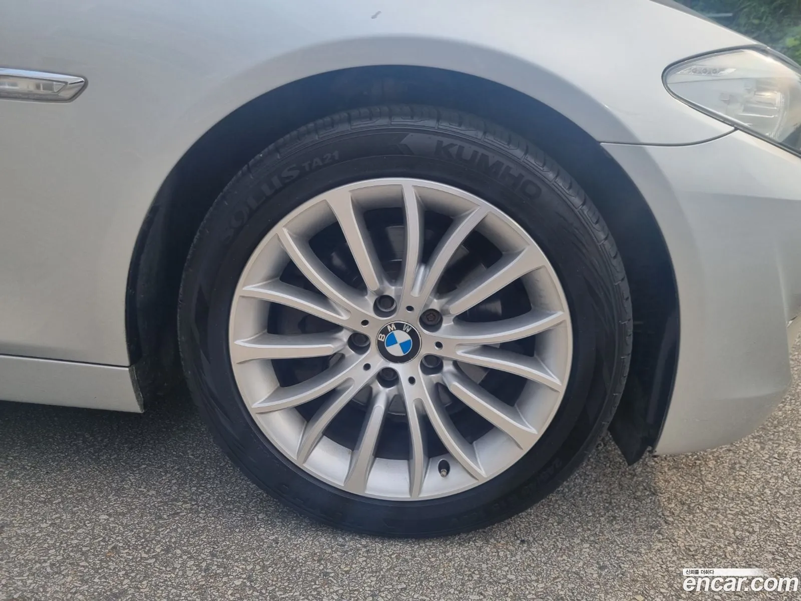 BMW 5 Series 2012 — 19