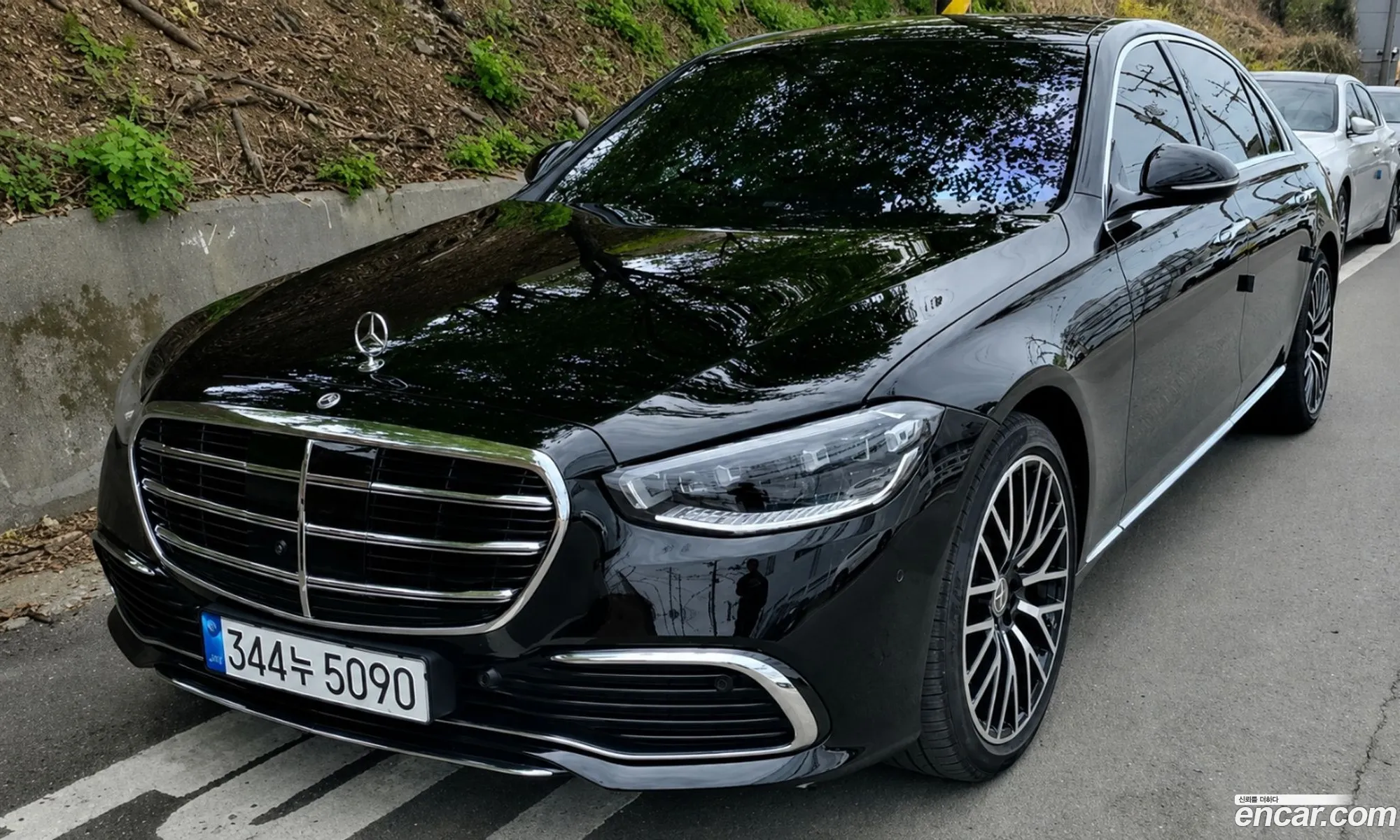 Mercedes-Benz S-Class W223 2022 — 12