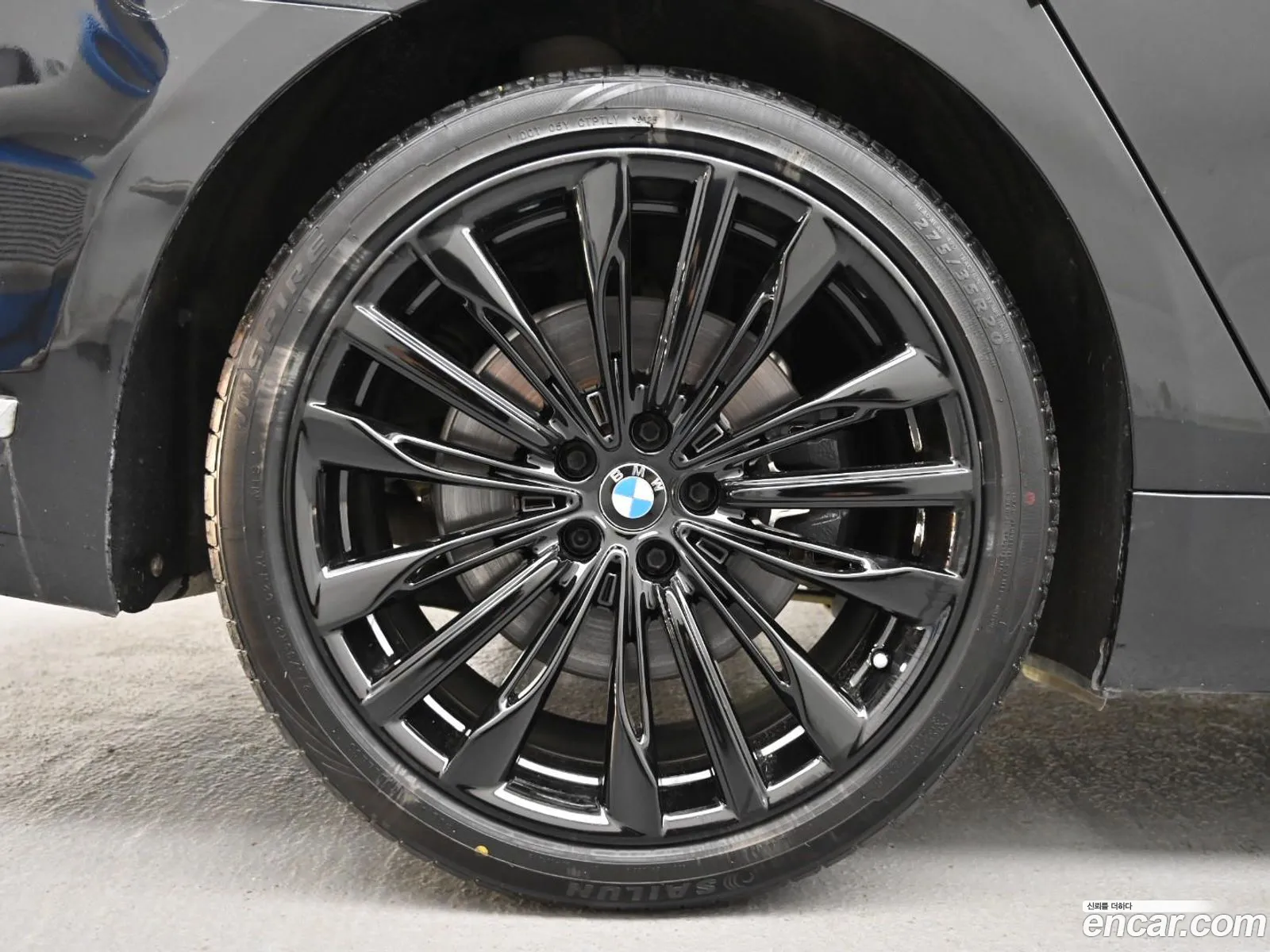 BMW 7 Series 2015 — 12