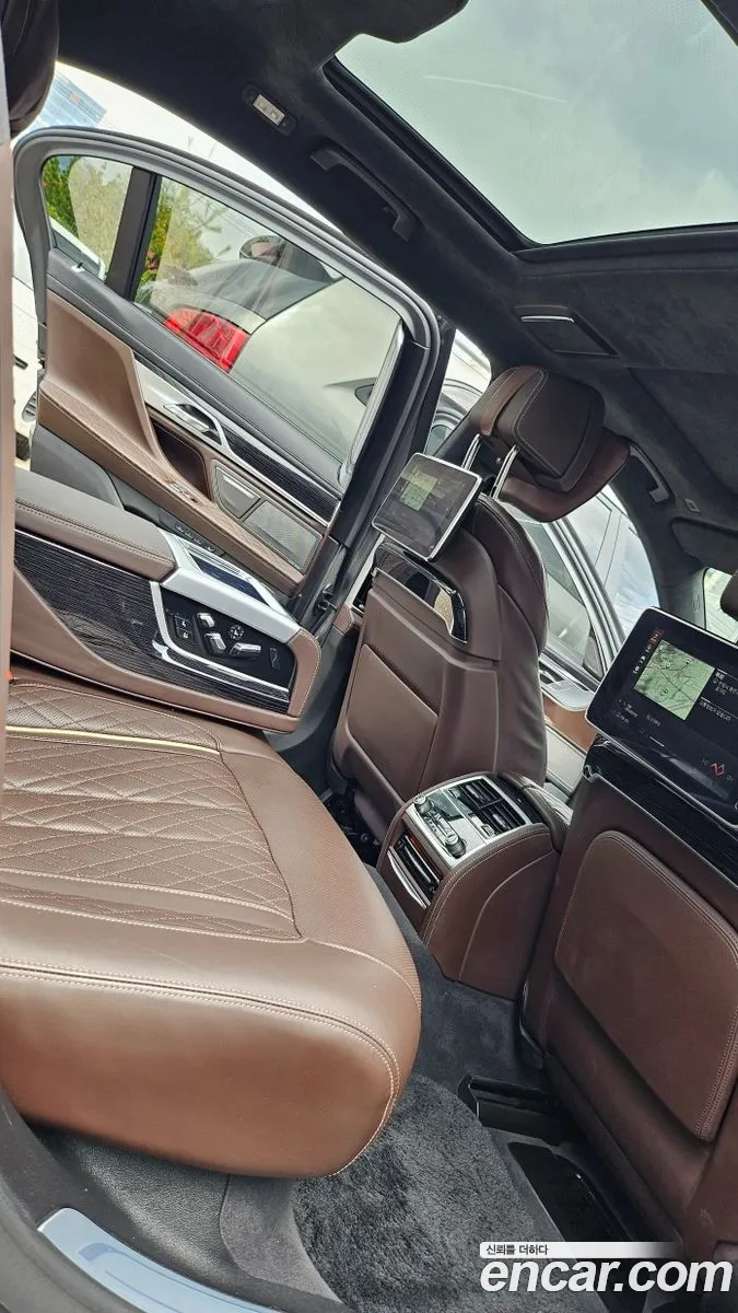 BMW 7 Series 2021 — 19