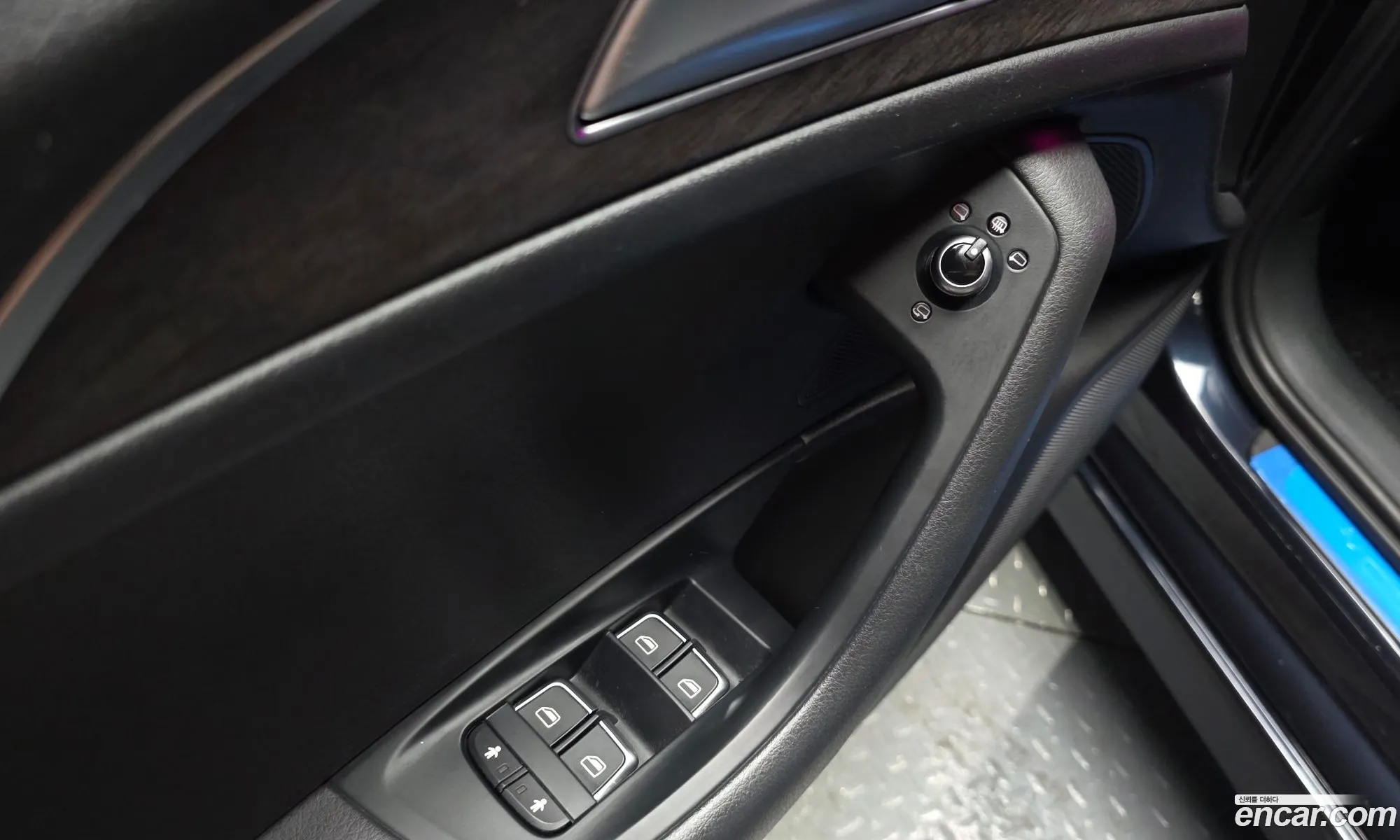 Audi A6 2018 WAUZZZ4G3JN102418 — 25
