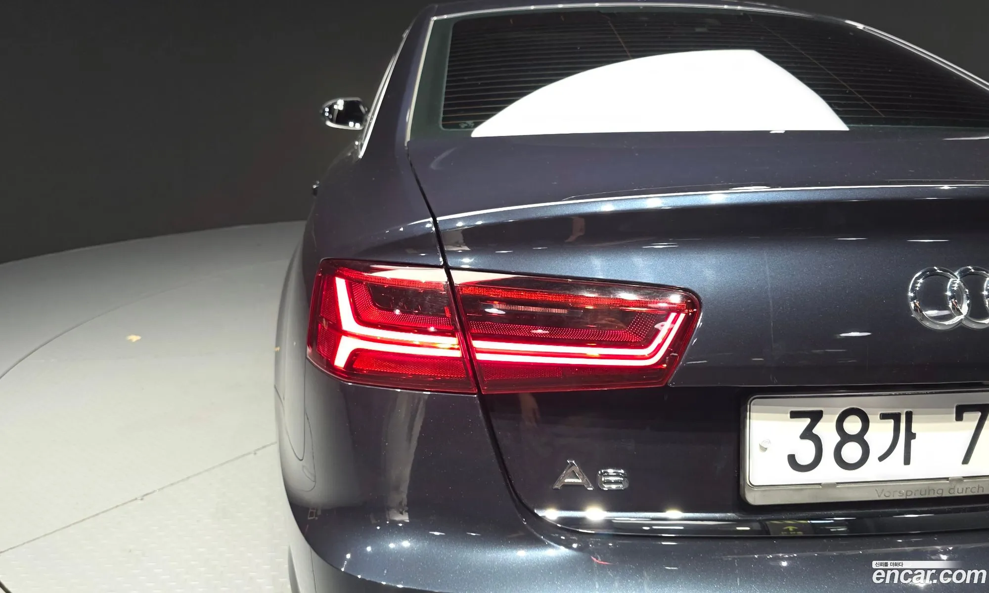 Audi A6 2018 WAUZZZ4G3JN102418 — 30