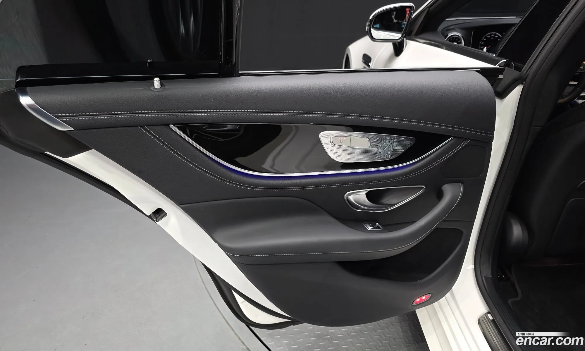 Mercedes-Benz AMG GT 2021 — 23