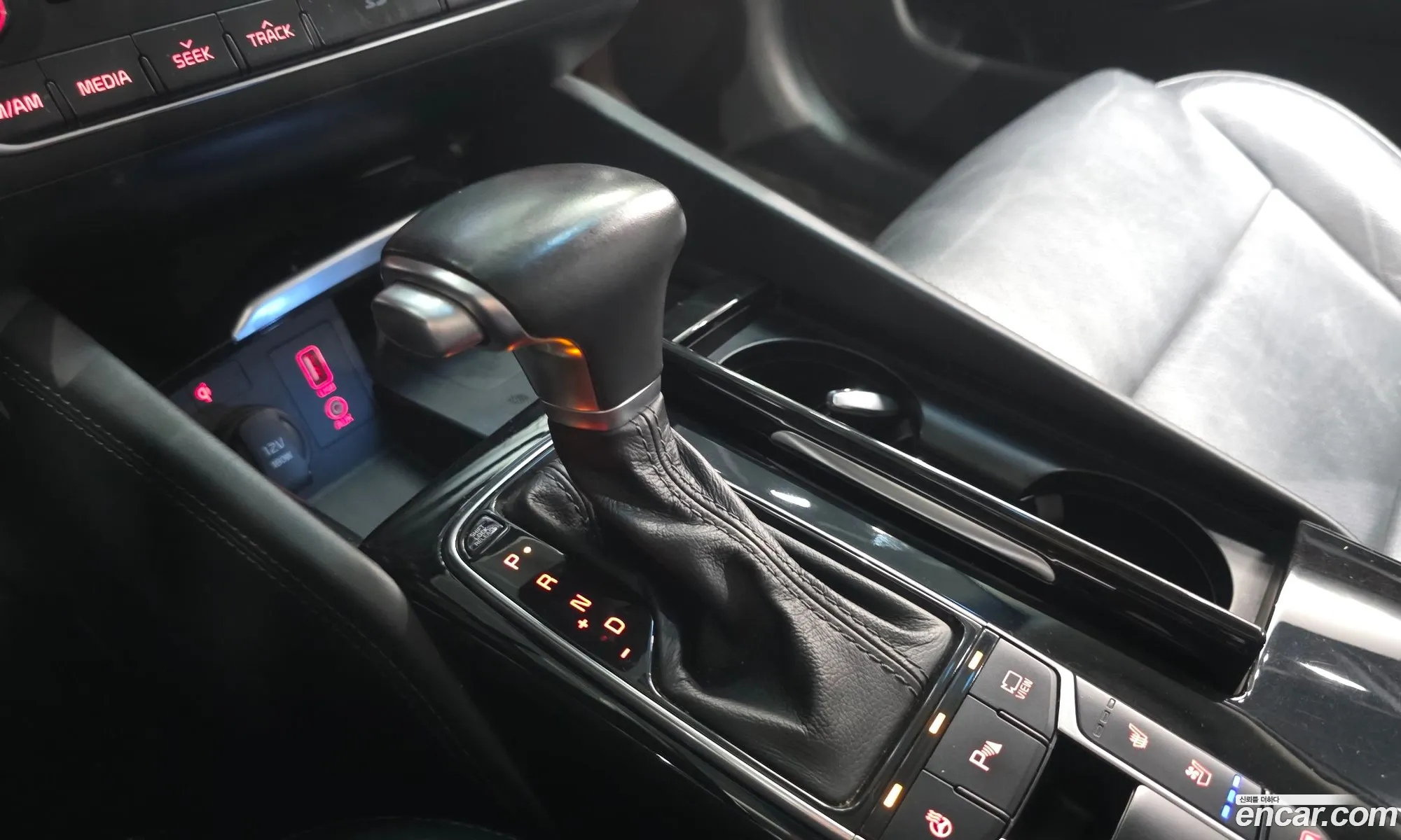 Kia K7 2016 — 13