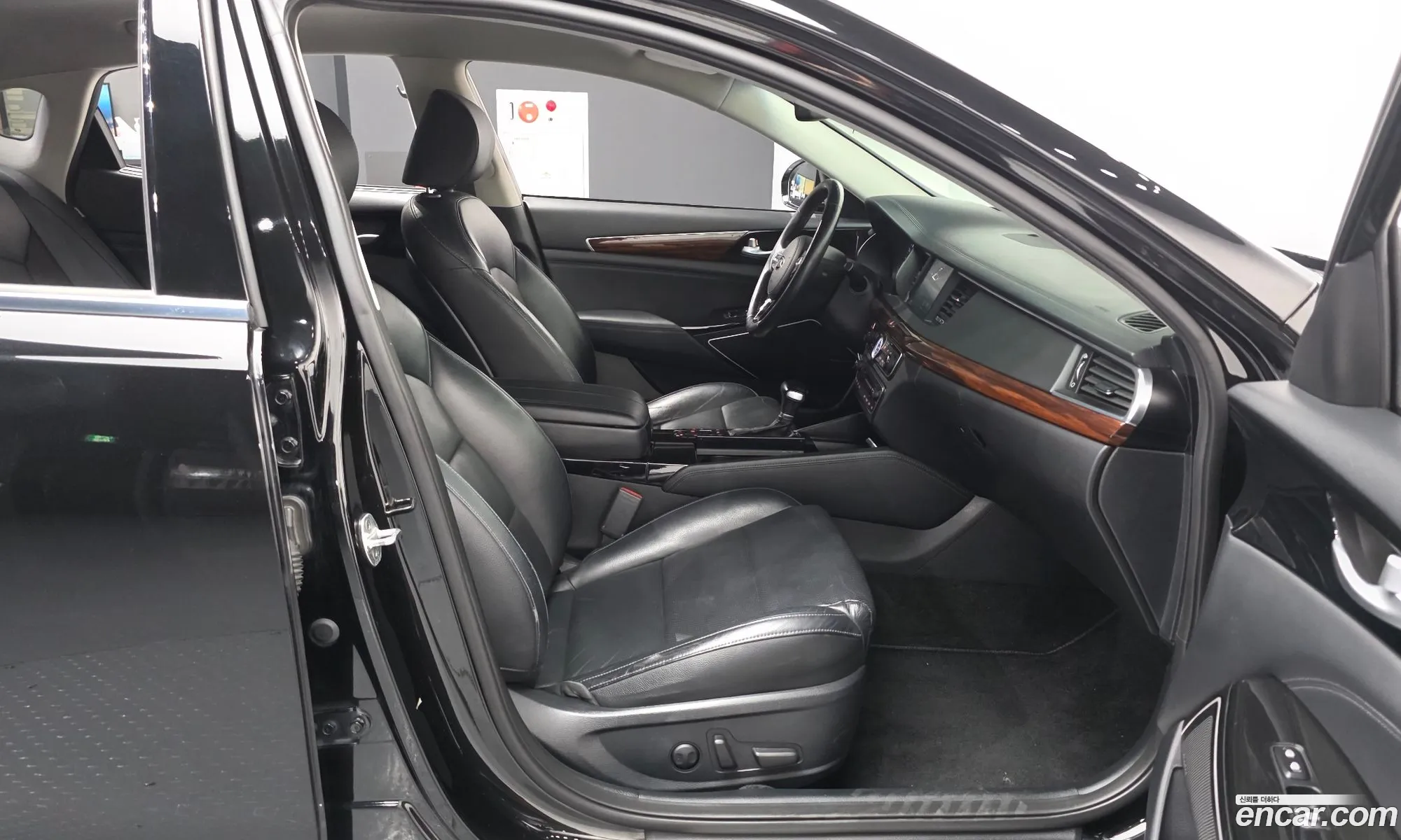 Kia K7 2016 — 7