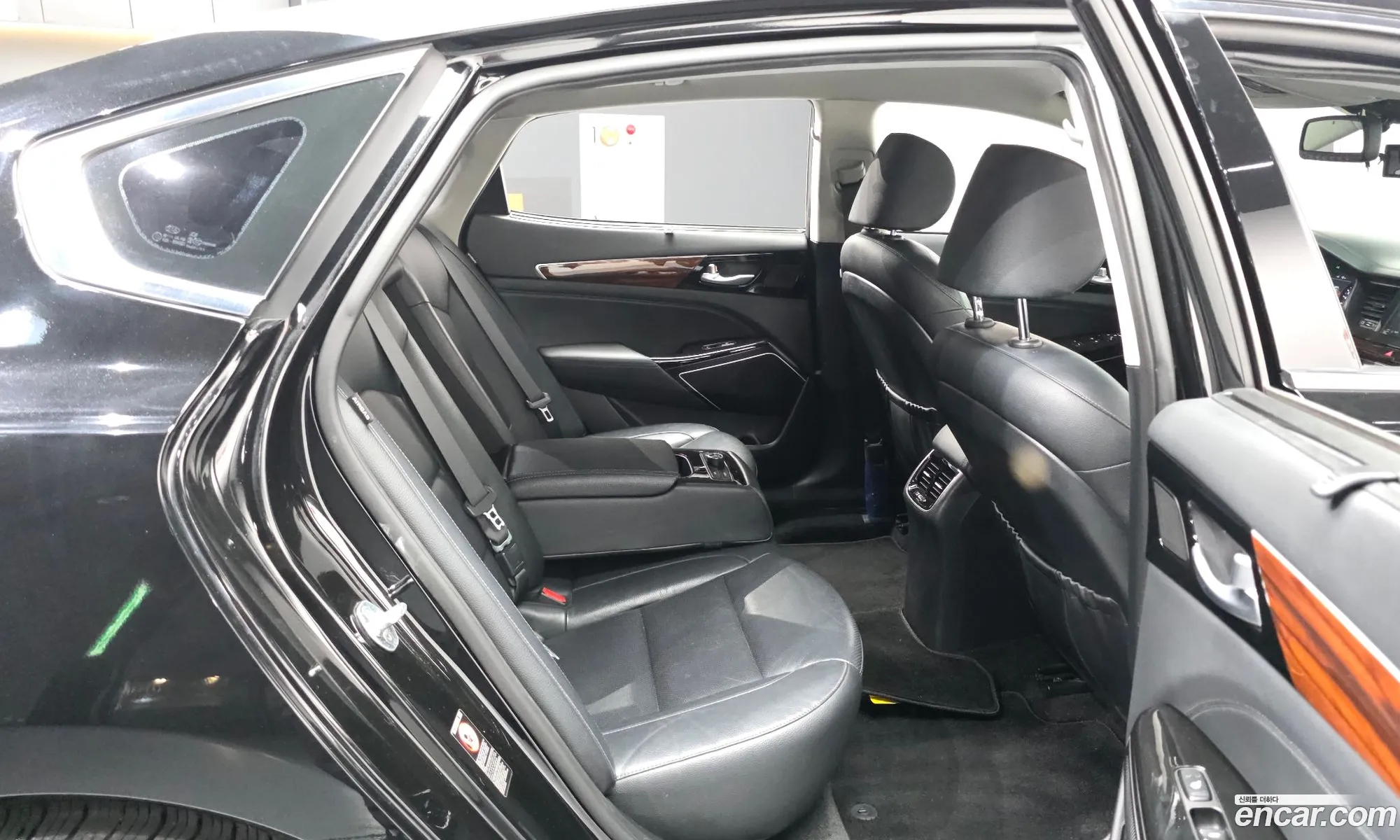 Kia K7 2016 — 14