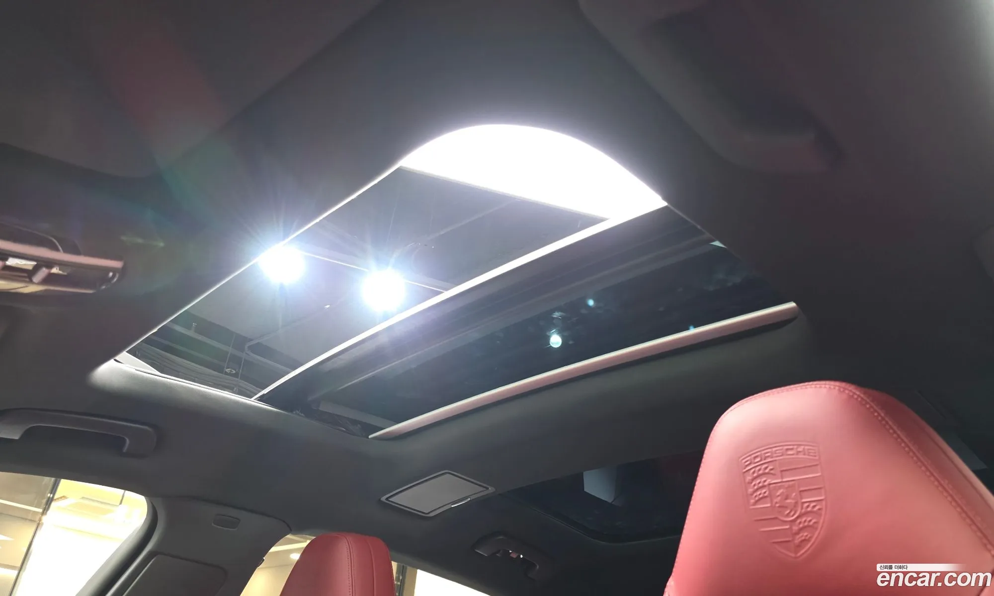 Porsche Panamera 2021 WP0BJ297 — 8