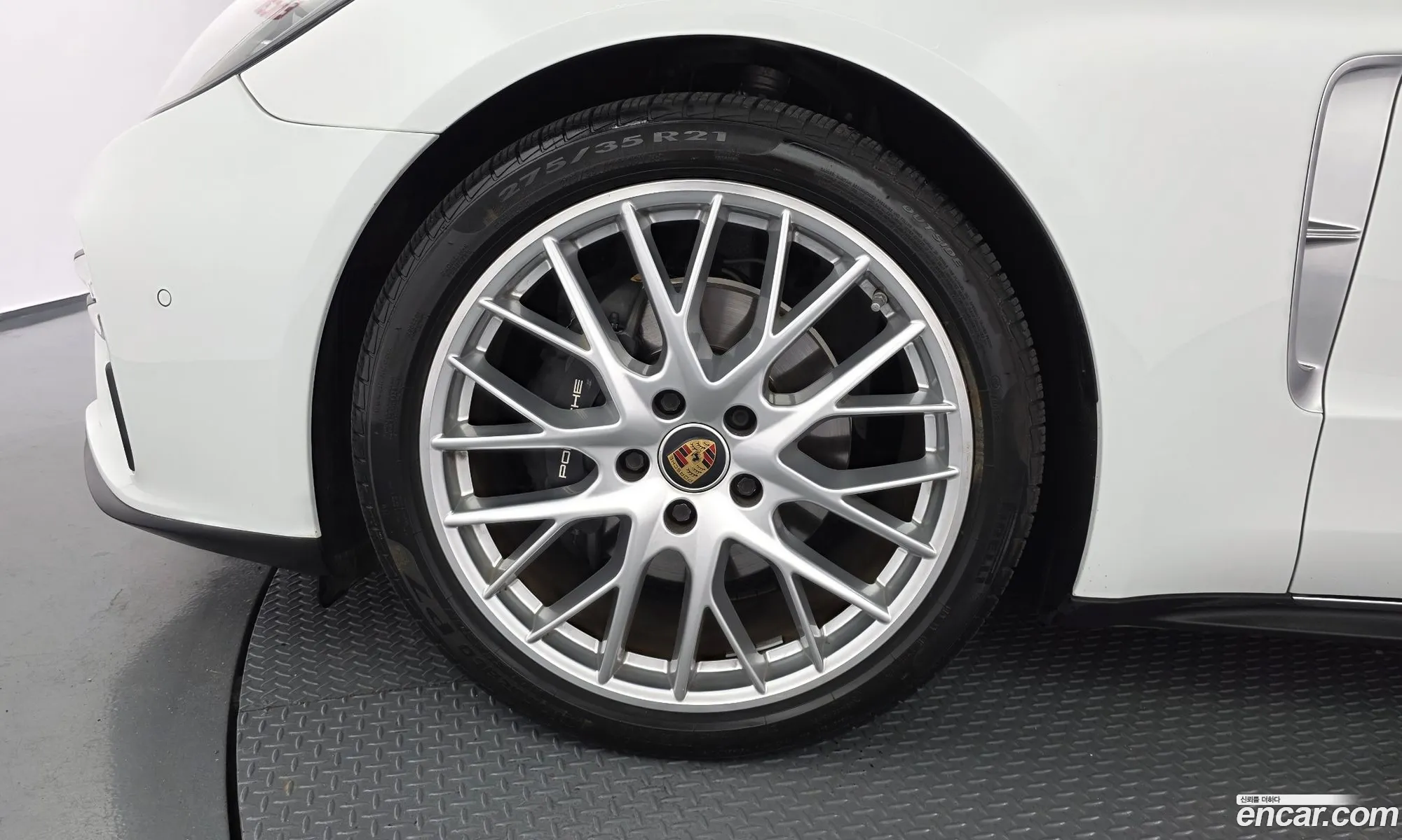 Porsche Panamera 2021 WP0BJ297 — 20
