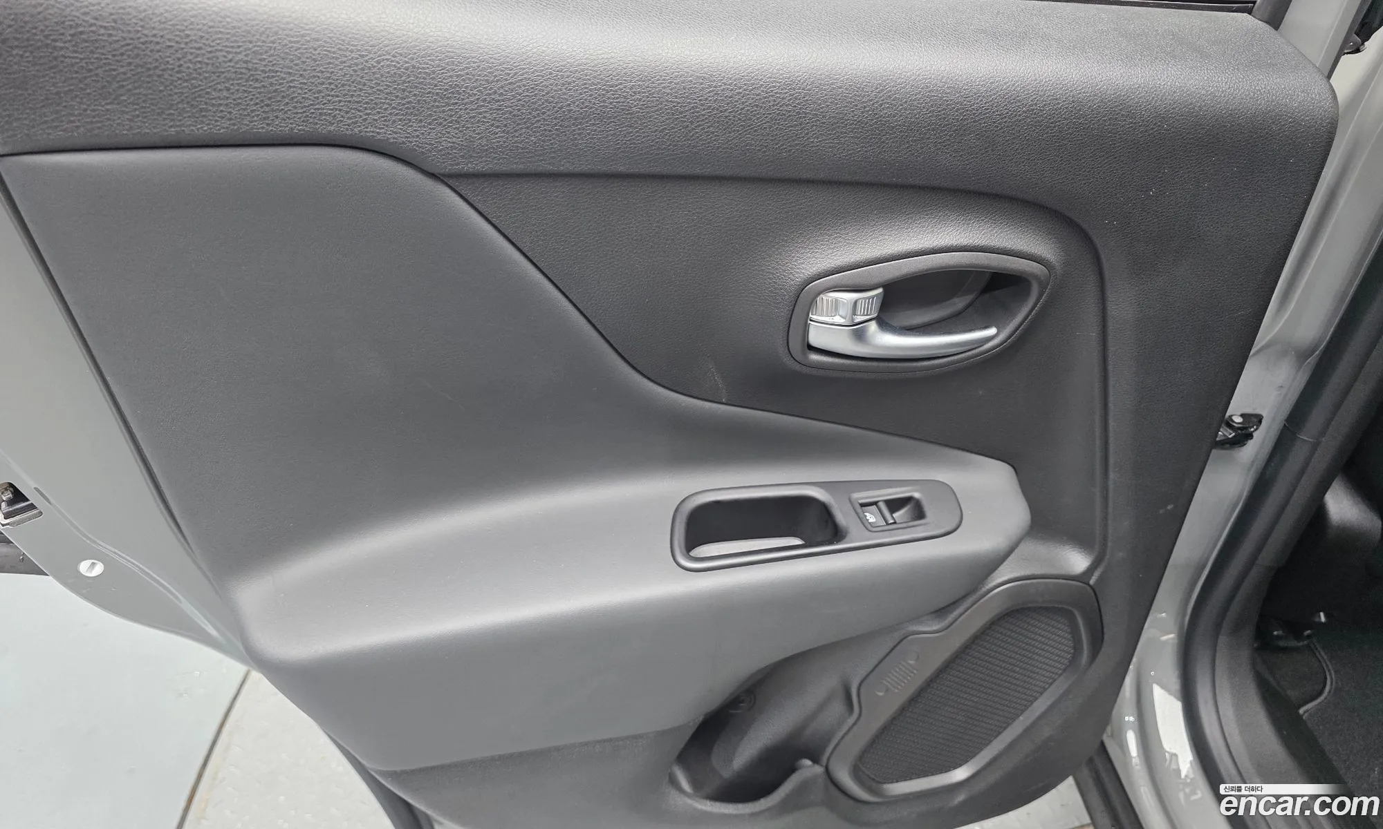 Jeep Renegade 2022 — 20
