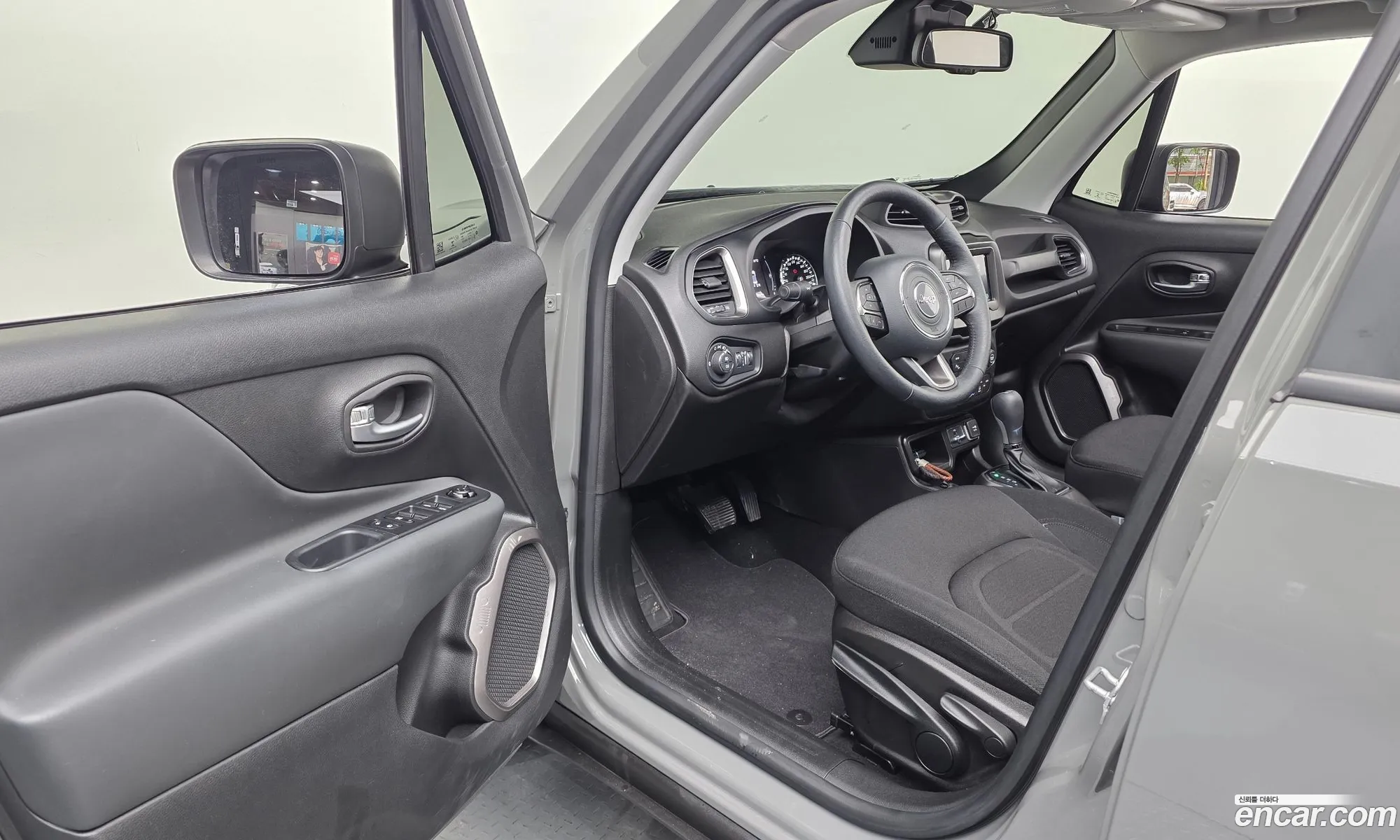 Jeep Renegade 2022 — 9