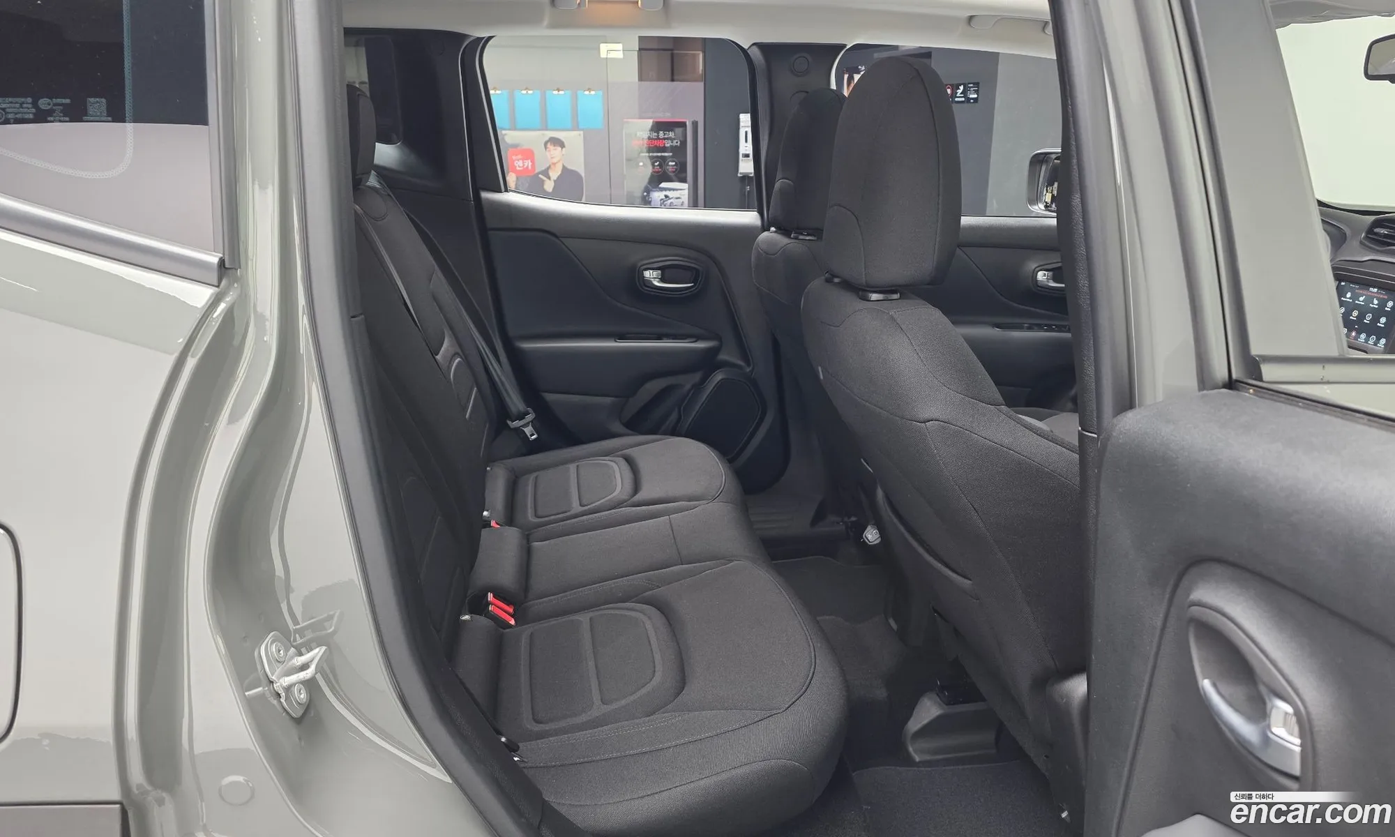 Jeep Renegade 2022 — 14