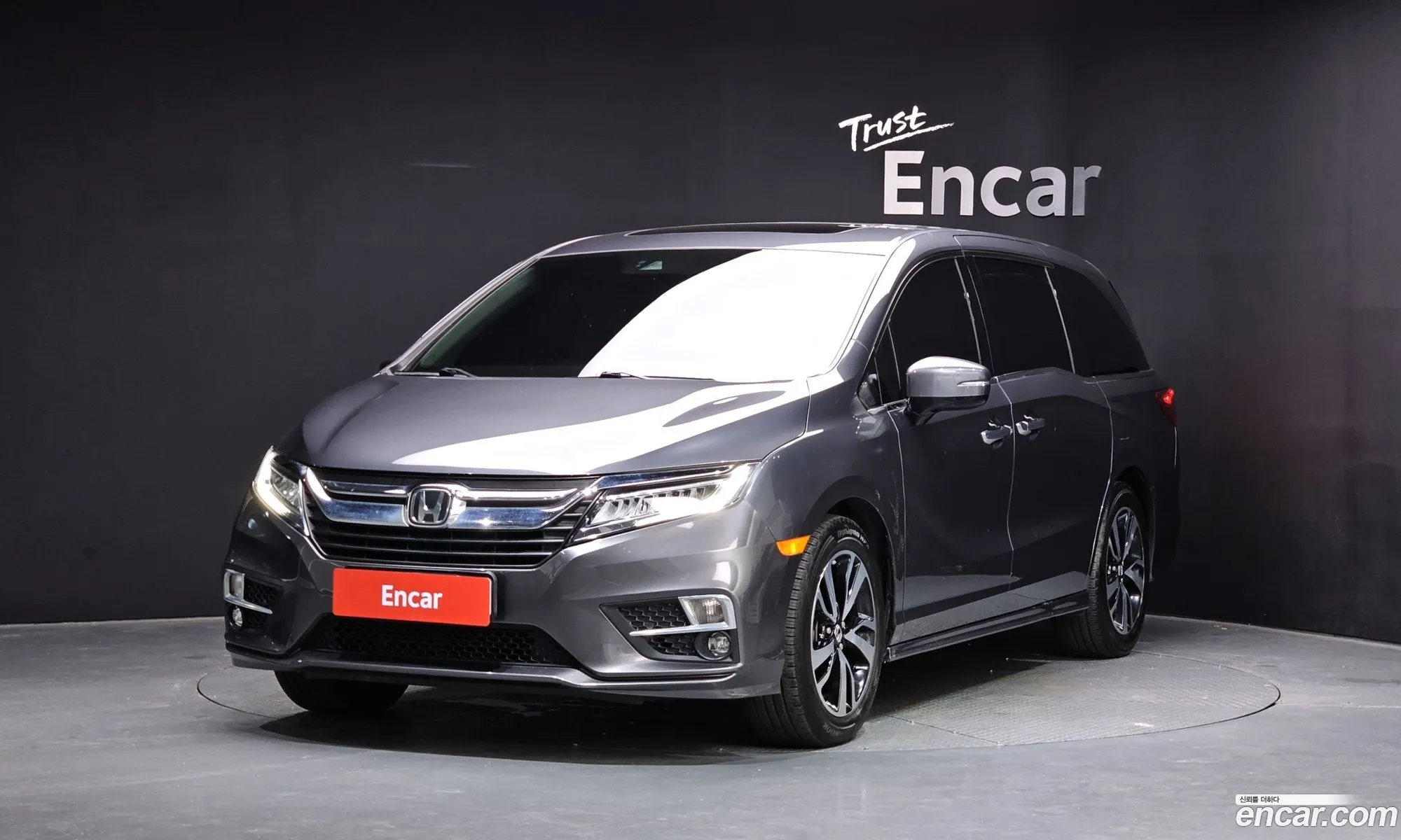 Honda Odyssey 2017 5KBRL6880JB600206 — 8