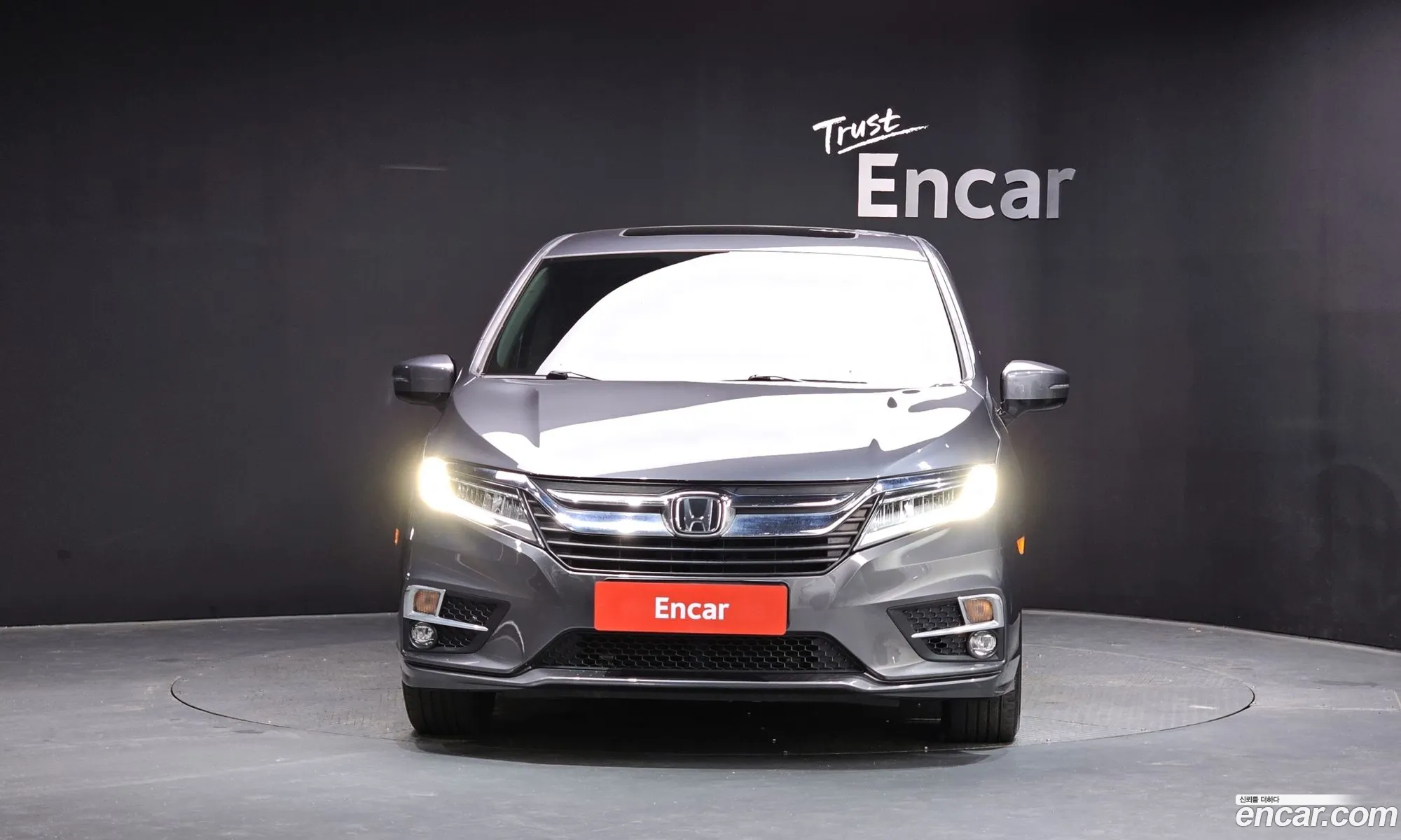 Honda Odyssey 2017 5KBRL6880JB600206 — 13