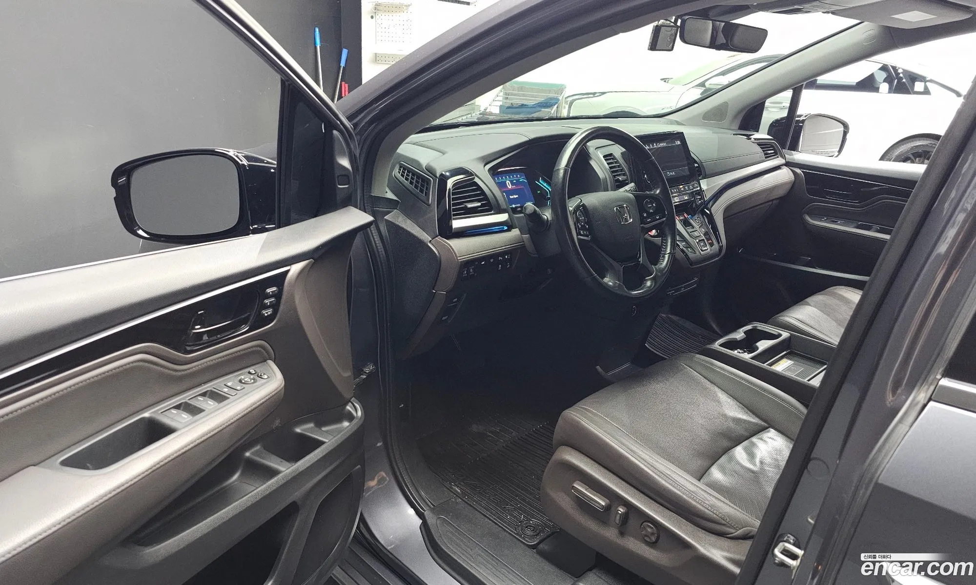 Honda Odyssey 2017 5KBRL6880JB600206 — 5