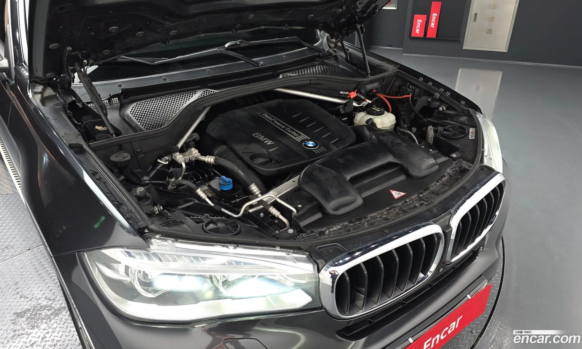 BMW X6 2016 WBAKV210 — 6