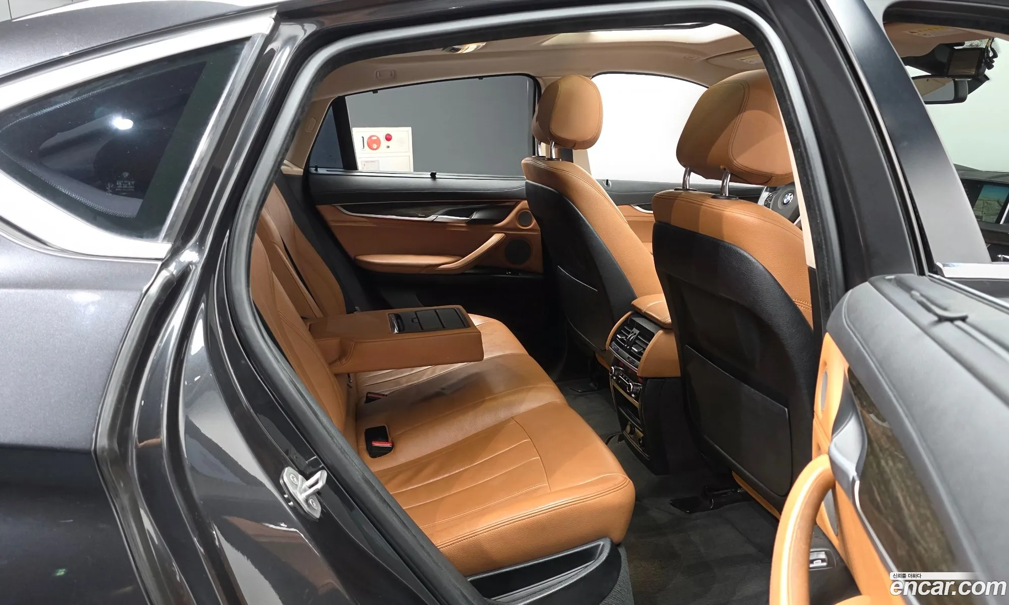 BMW X6 2016 WBAKV210 — 19