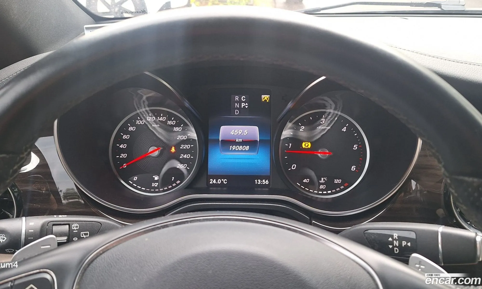 Mercedes-Benz V-Class 2021 — 12