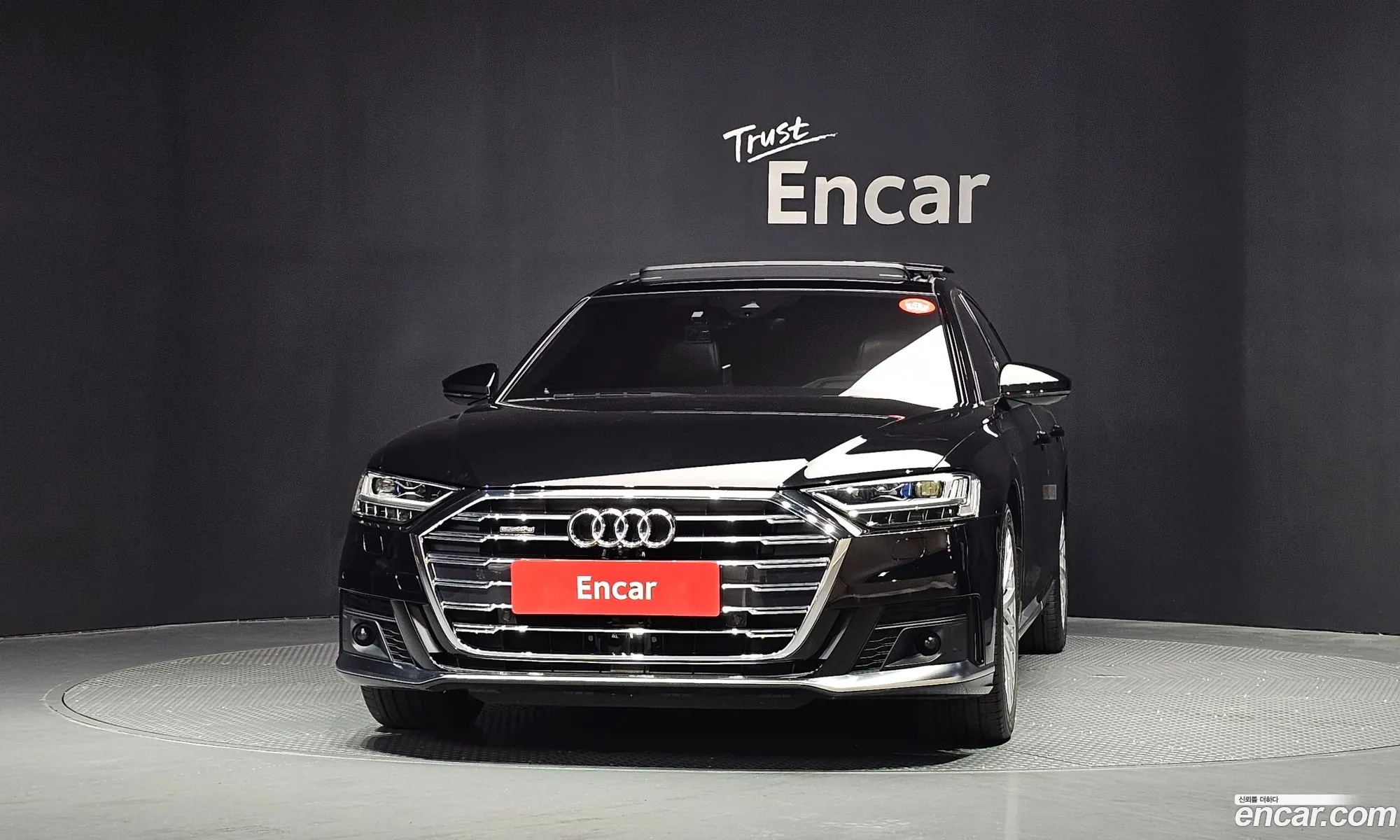 Audi A8 2021 WAUZZZF82MN037135 — 2
