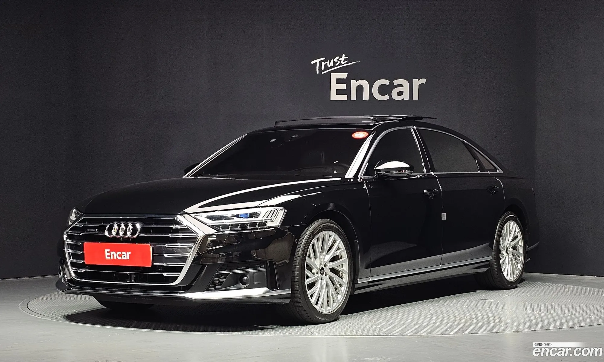 Audi A8 2021 WAUZZZF82MN037135 — 3