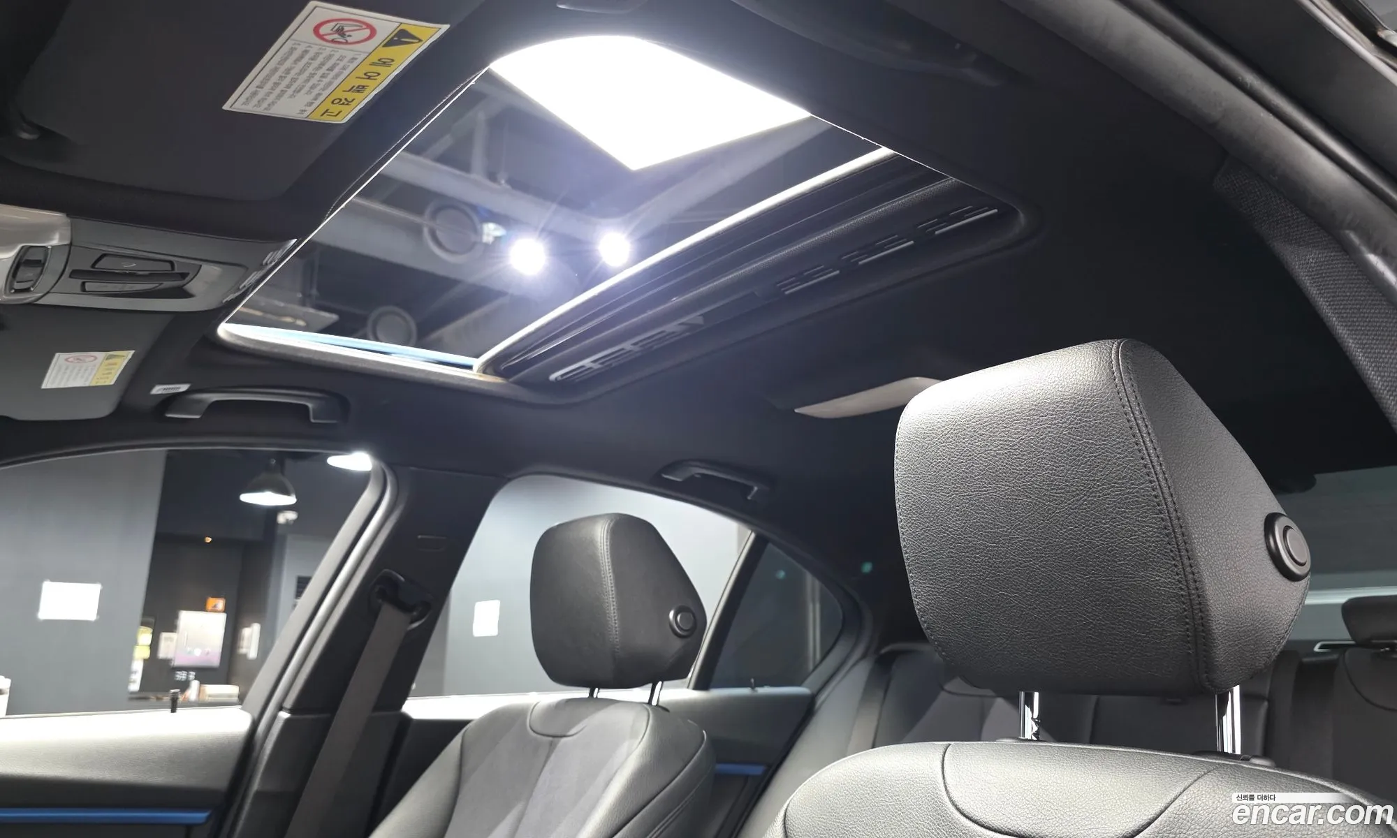 BMW 3 Series 2016 WBA8C5103HK854192 — 11