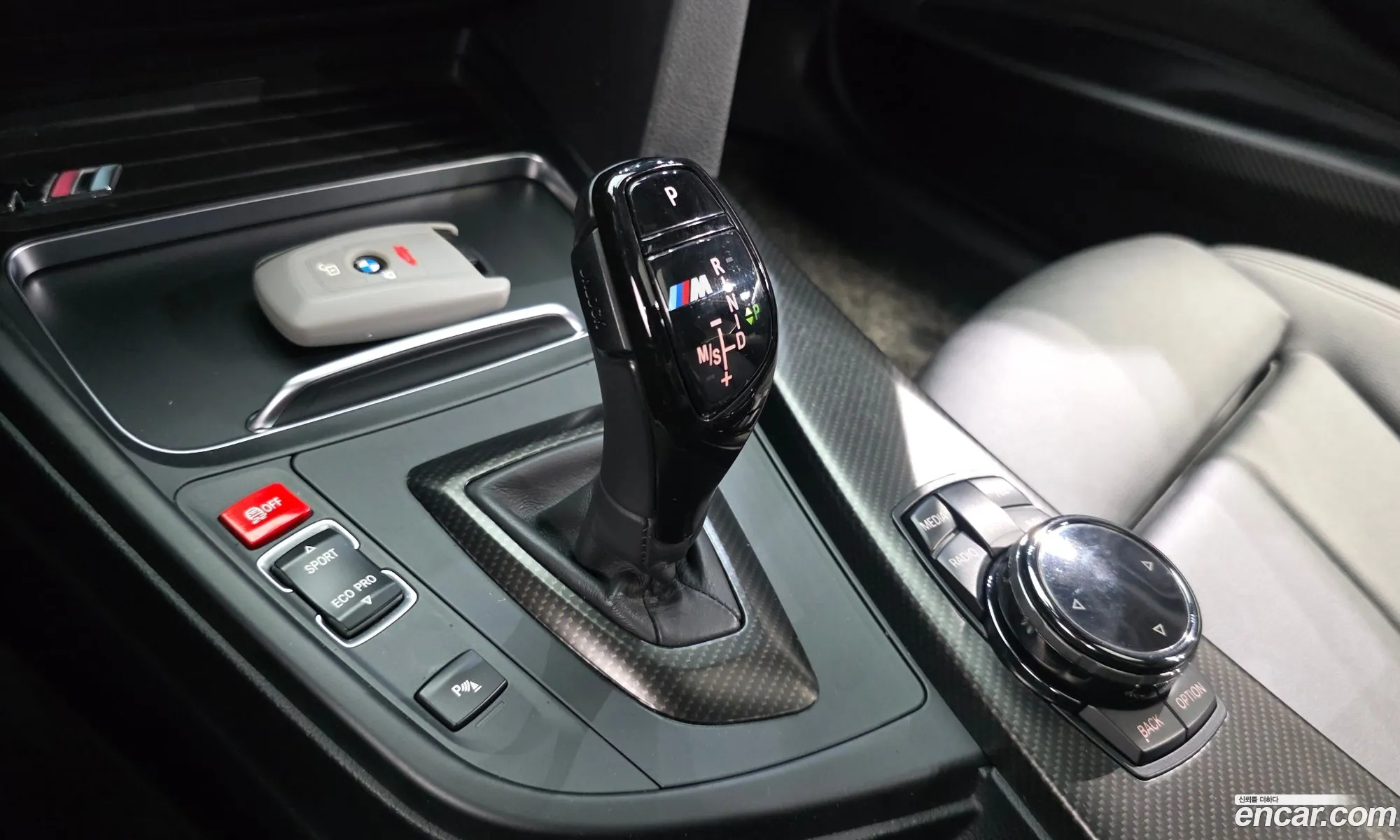 BMW 3 Series 2016 WBA8C5103HK854192 — 19