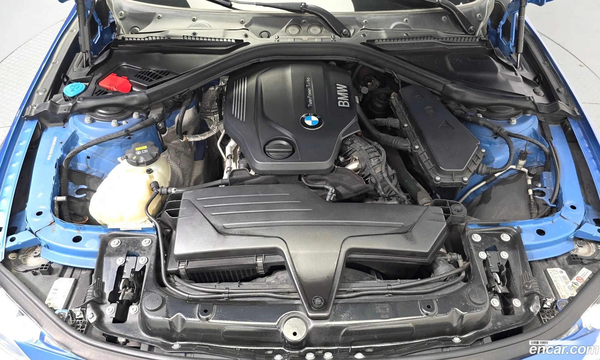 BMW 3 Series 2016 WBA8C5103HK854192 — 8