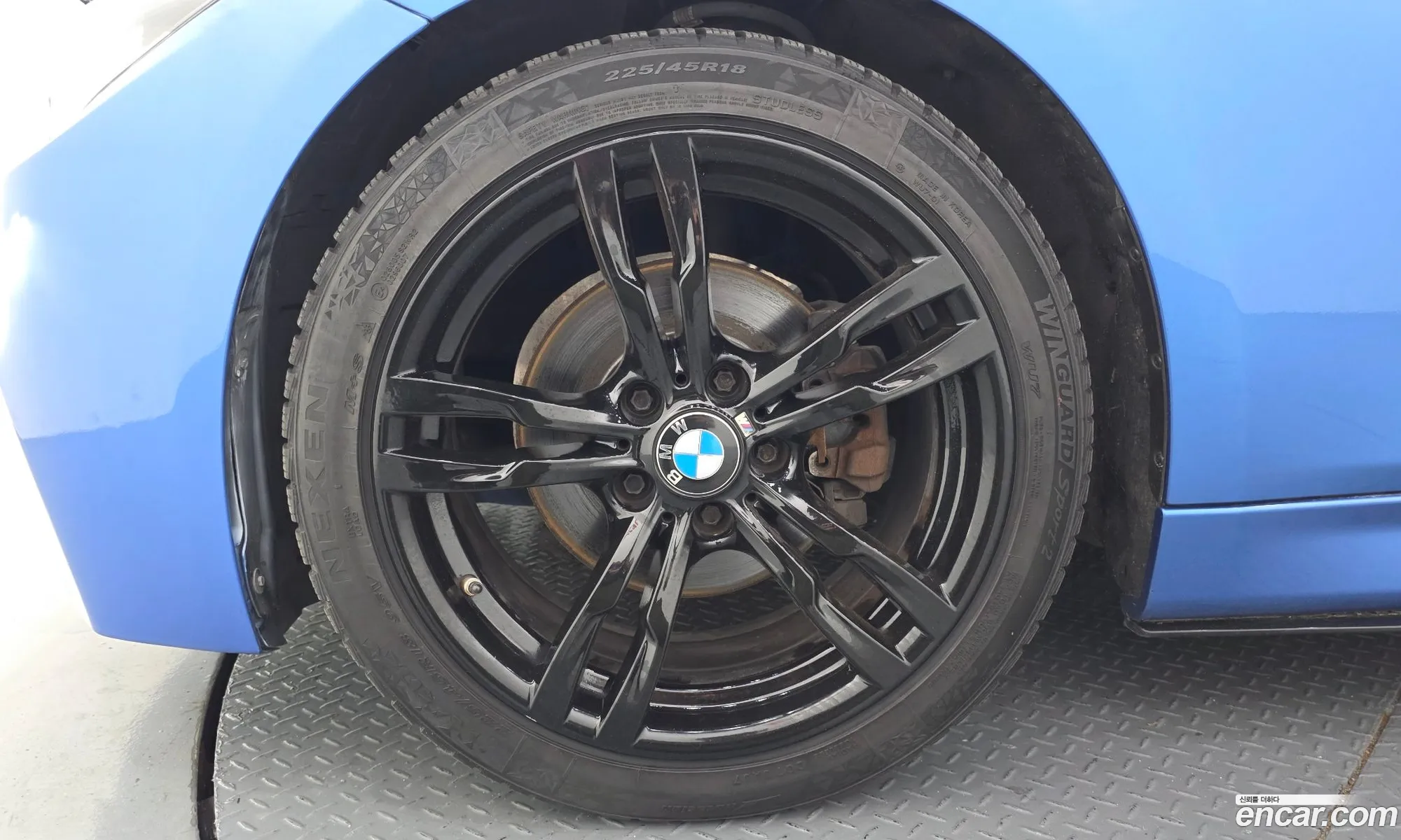 BMW 3 Series 2016 WBA8C5103HK854192 — 14