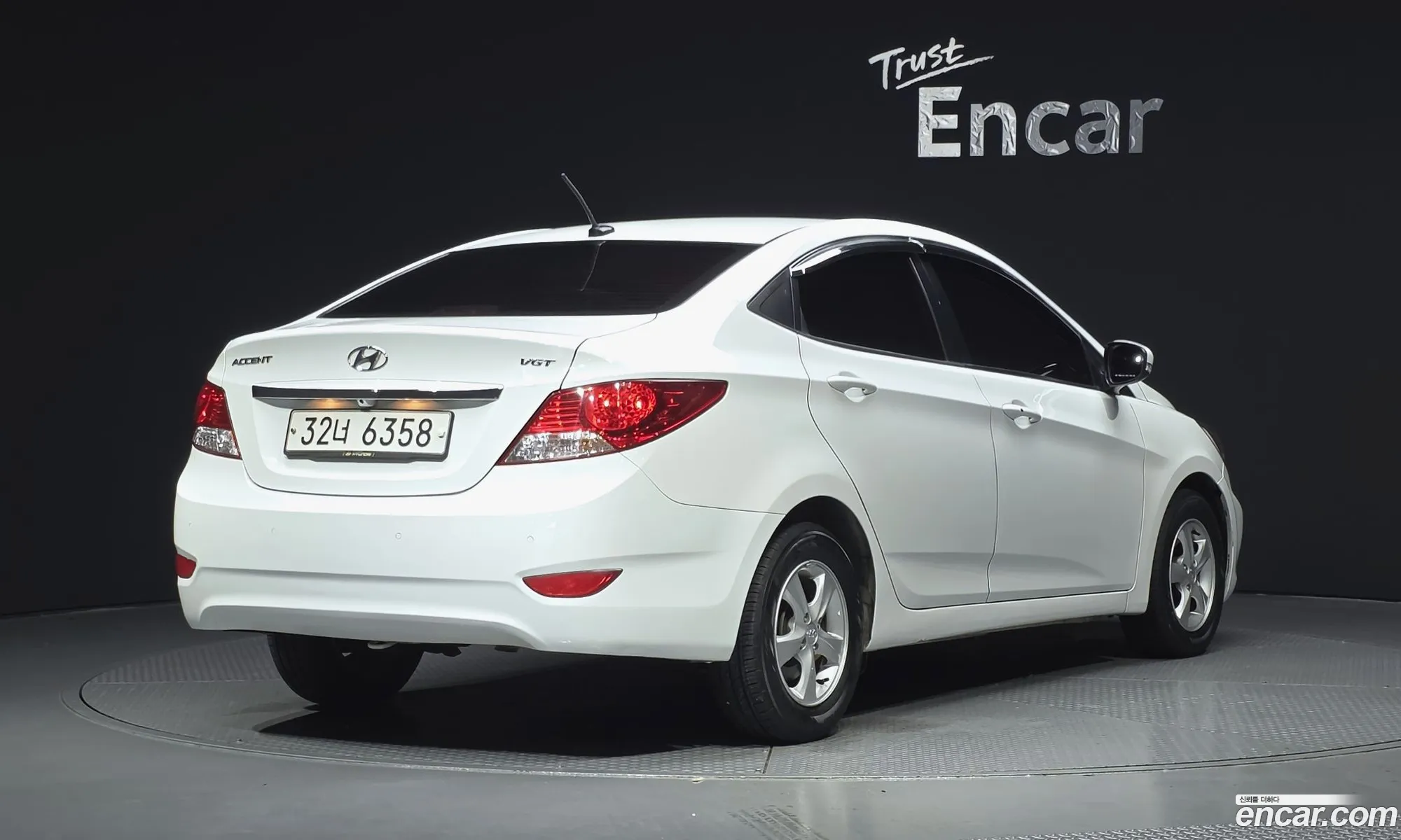 Hyundai Accent 2014 — 13