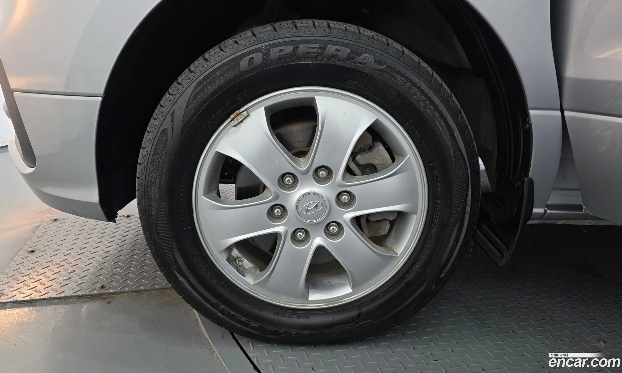 Hyundai Grand Starex 2018 — 32