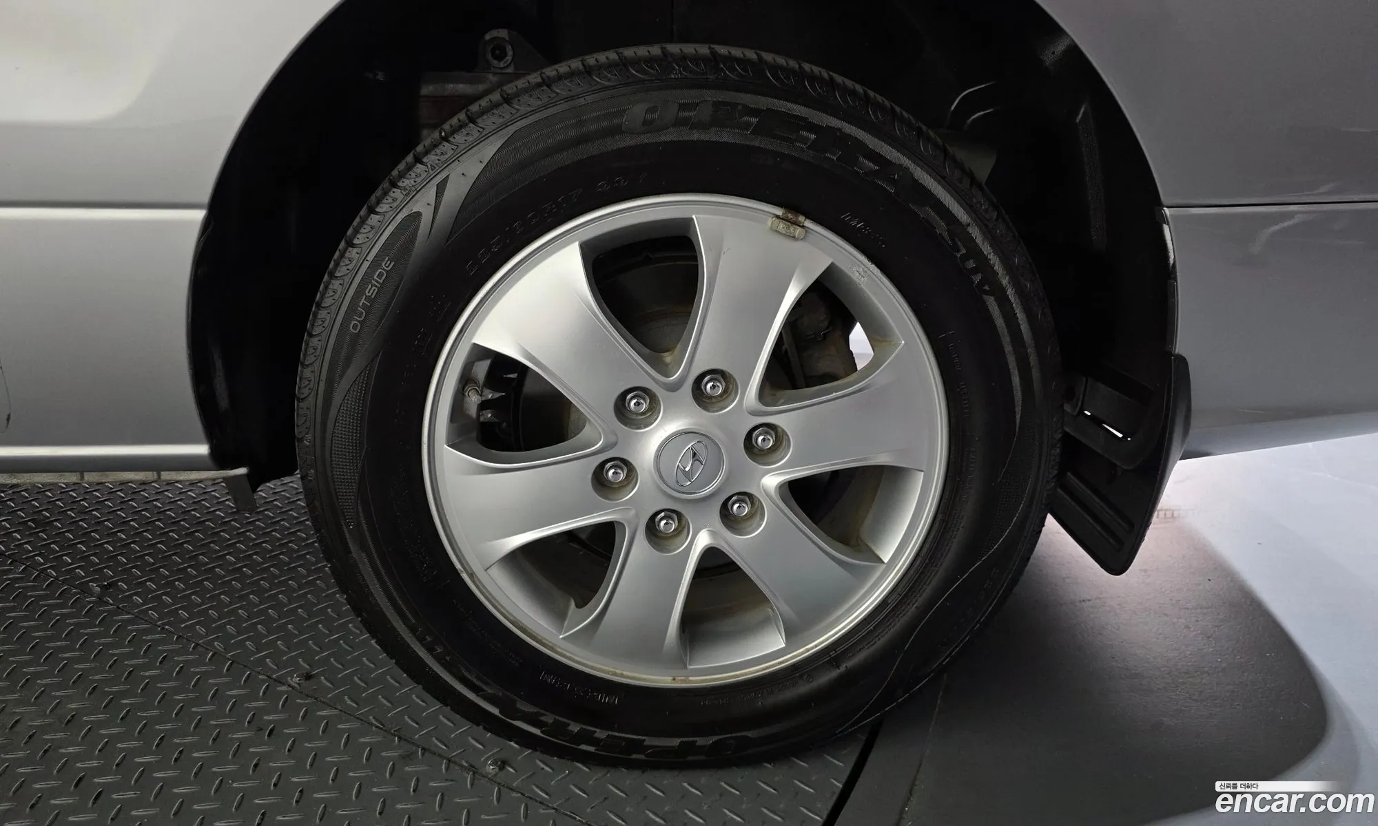 Hyundai Grand Starex 2018 — 12