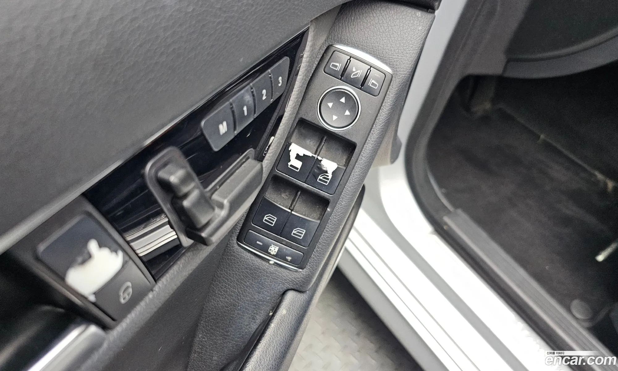 Mercedes-Benz C-Class W204 2013 WDDGF0CB1DA856486 — 15