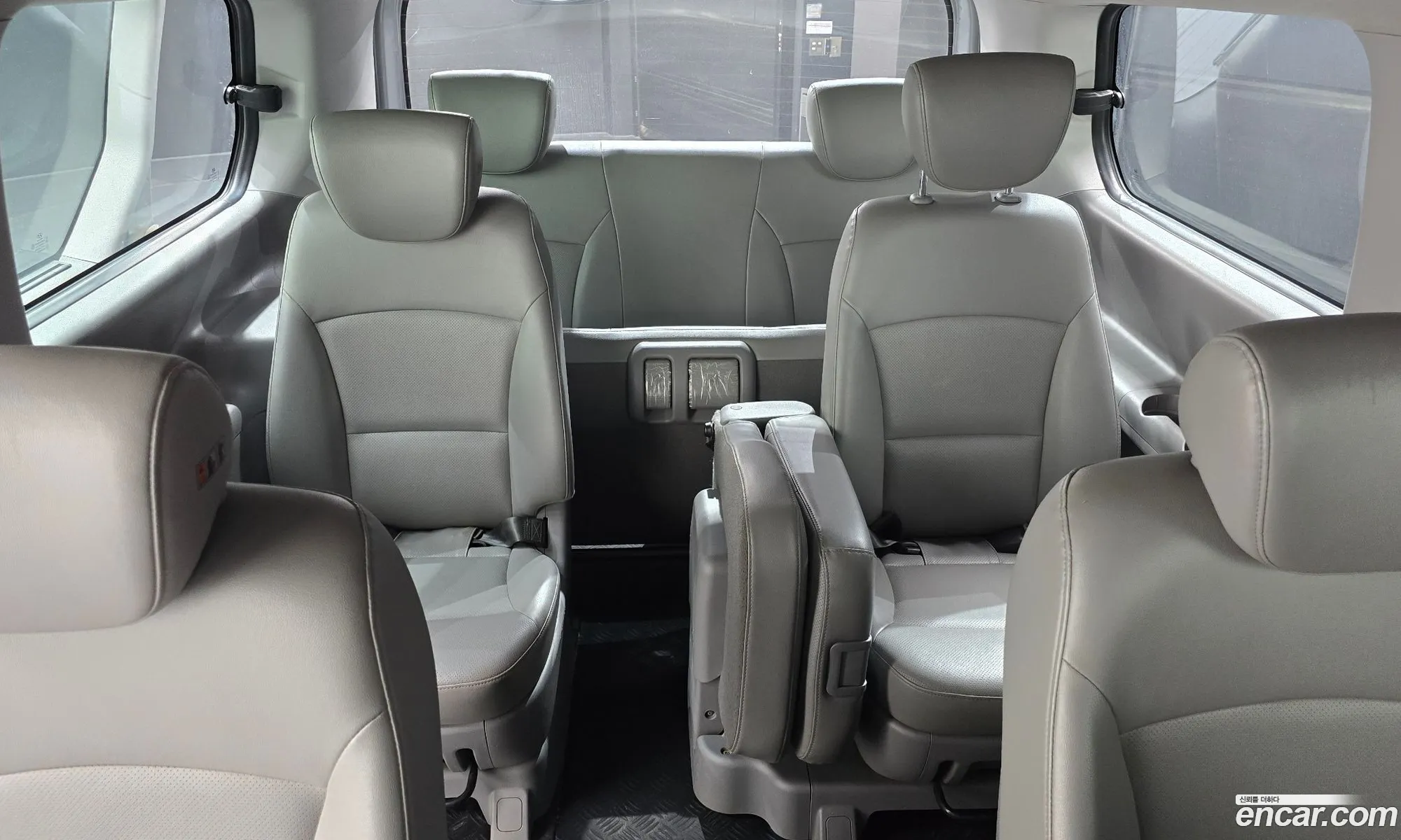 Hyundai Grand Starex 2018 — 11
