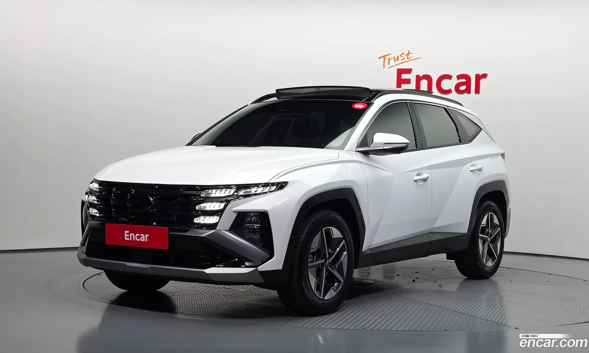 Hyundai Tucson Hybrid 2024 — 9