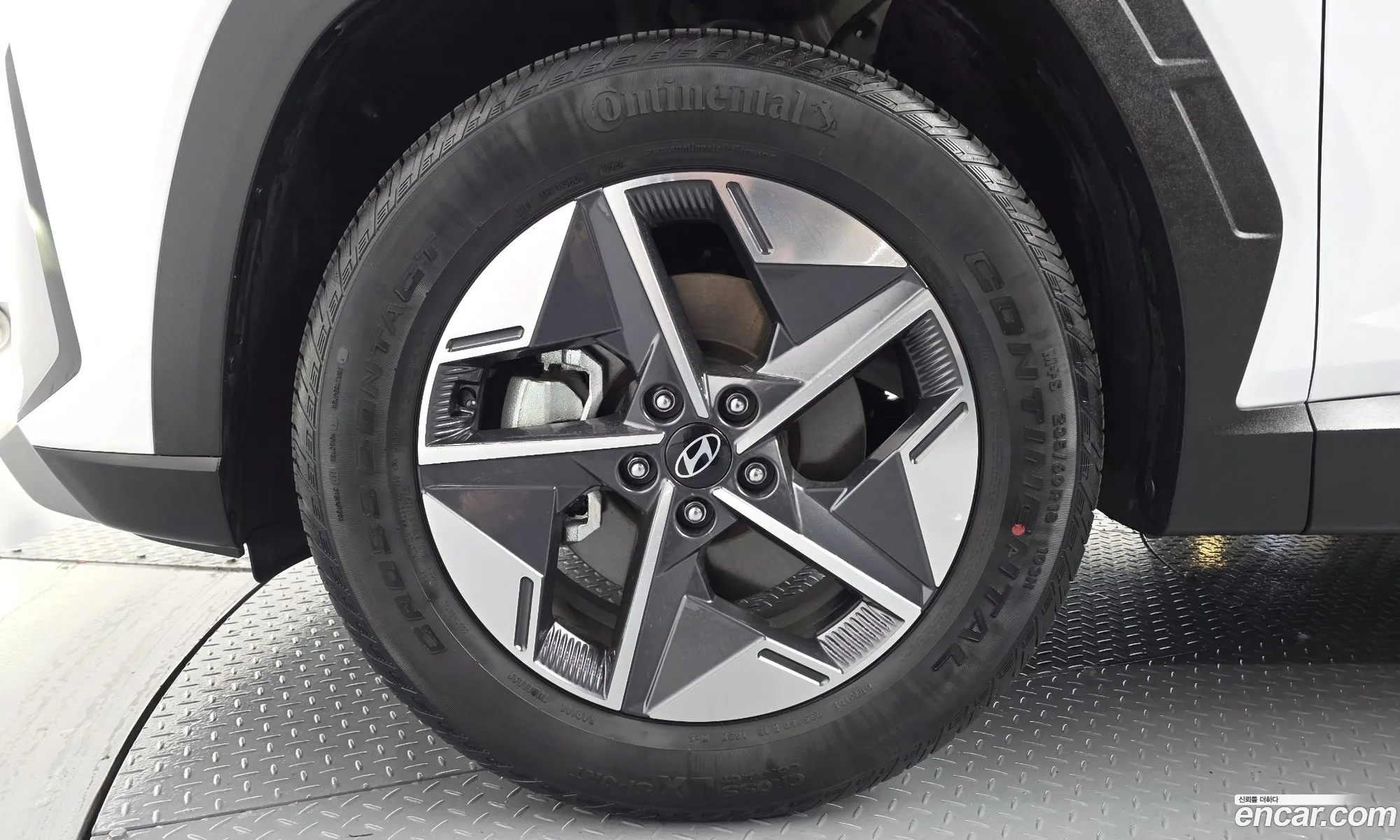 Hyundai Tucson Hybrid 2024 — 14
