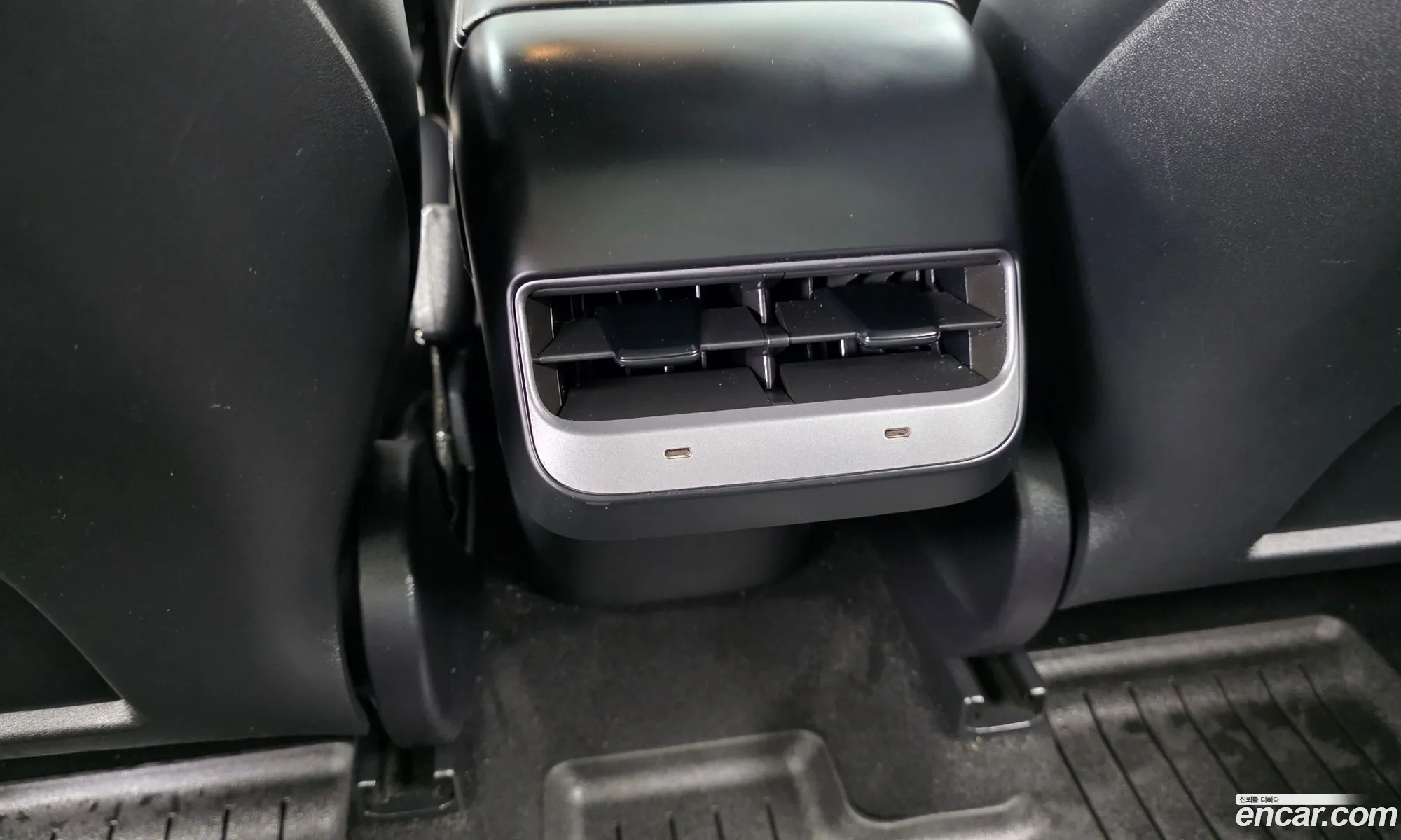 Tesla Model Y 2024 LRWYGCEK2RC800429 — 16