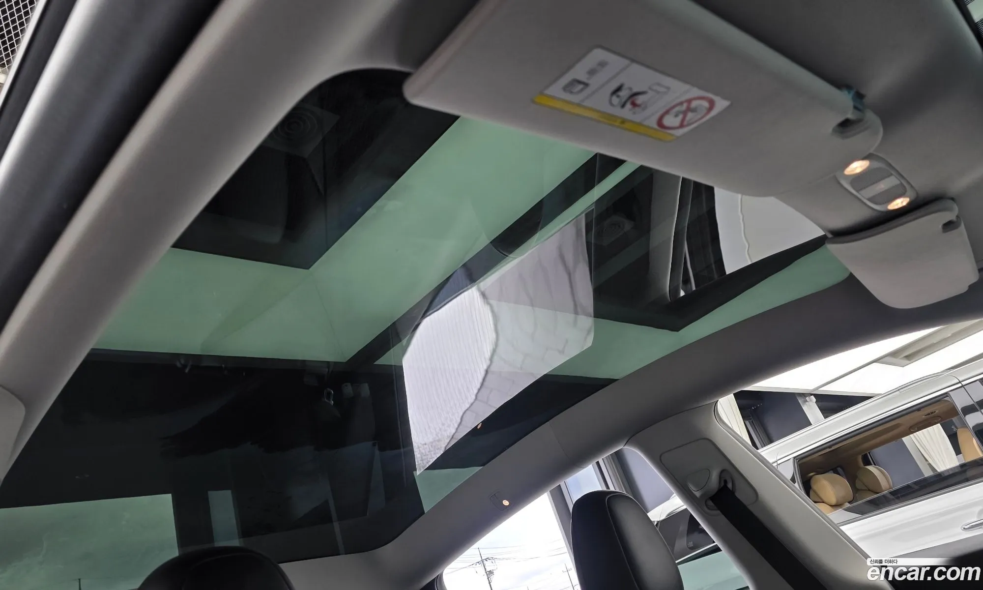 Tesla Model Y 2024 LRWYGCEK2RC800429 — 5