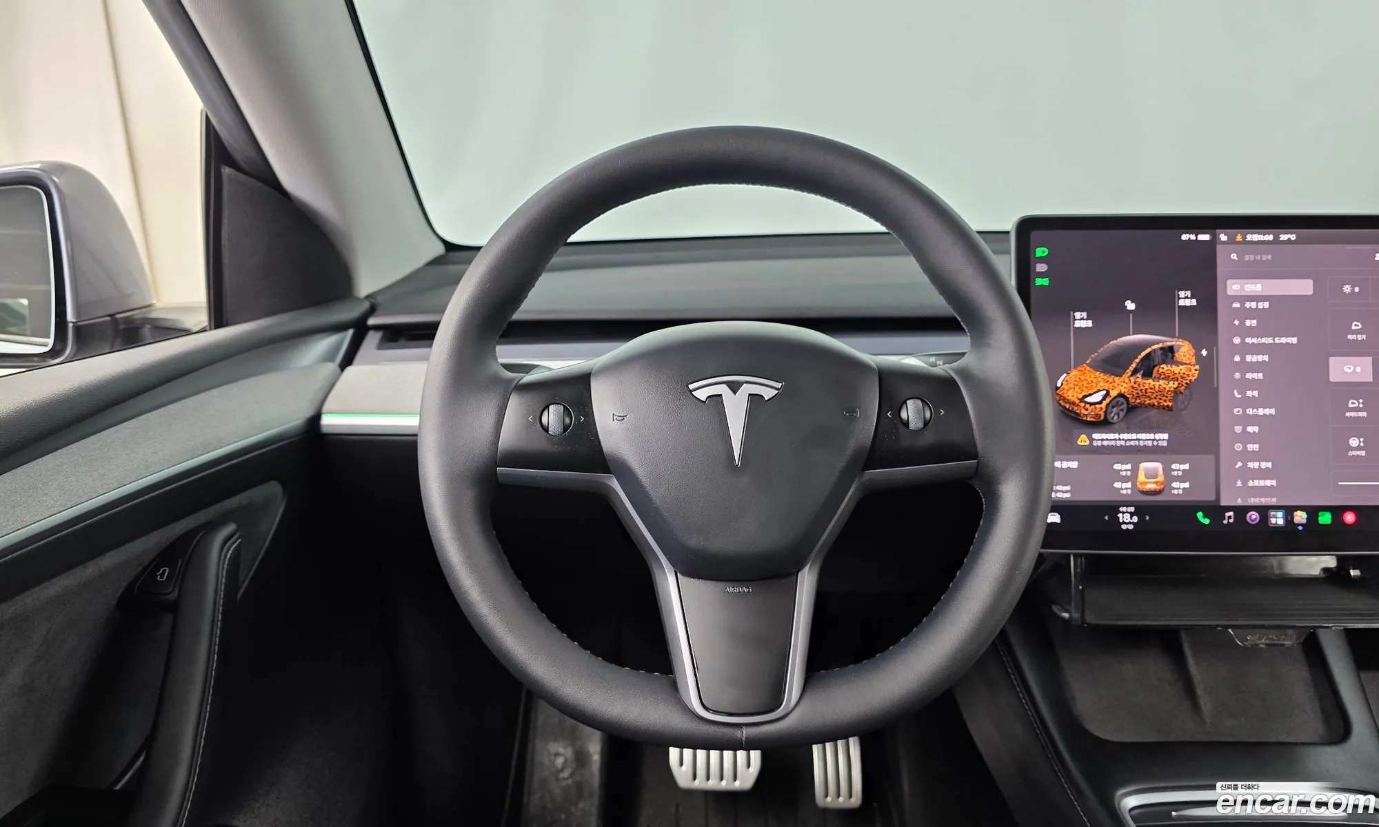 Tesla Model Y 2024 LRWYGCEK2RC800429 — 4