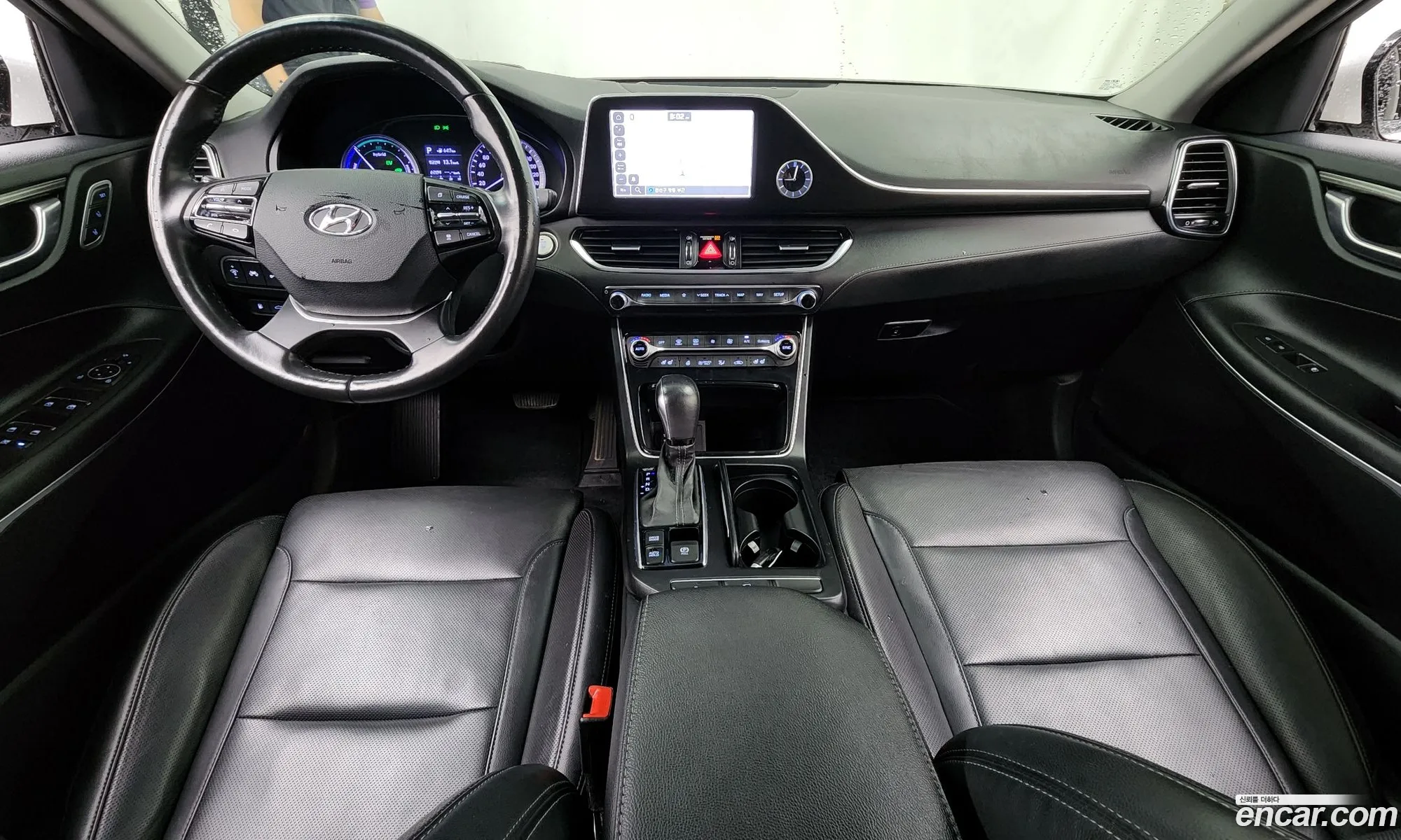 Hyundai Grandeur IG Hybrid 2017 — 19