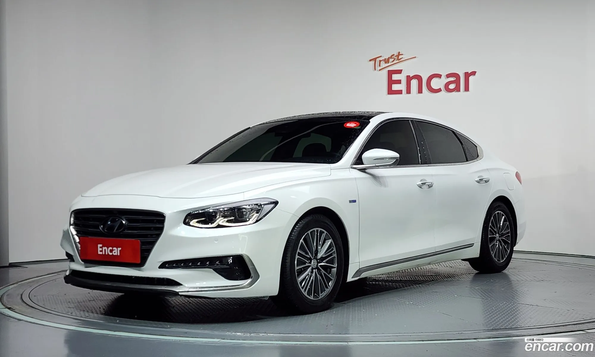 Hyundai Grandeur IG Hybrid 2017 — 18