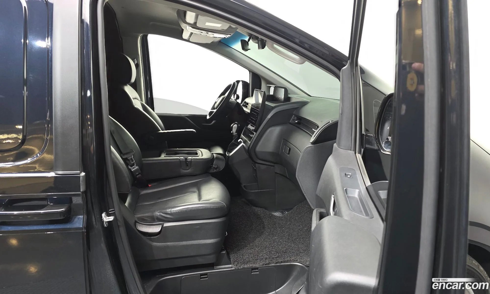 Hyundai Staria 2021 — 22